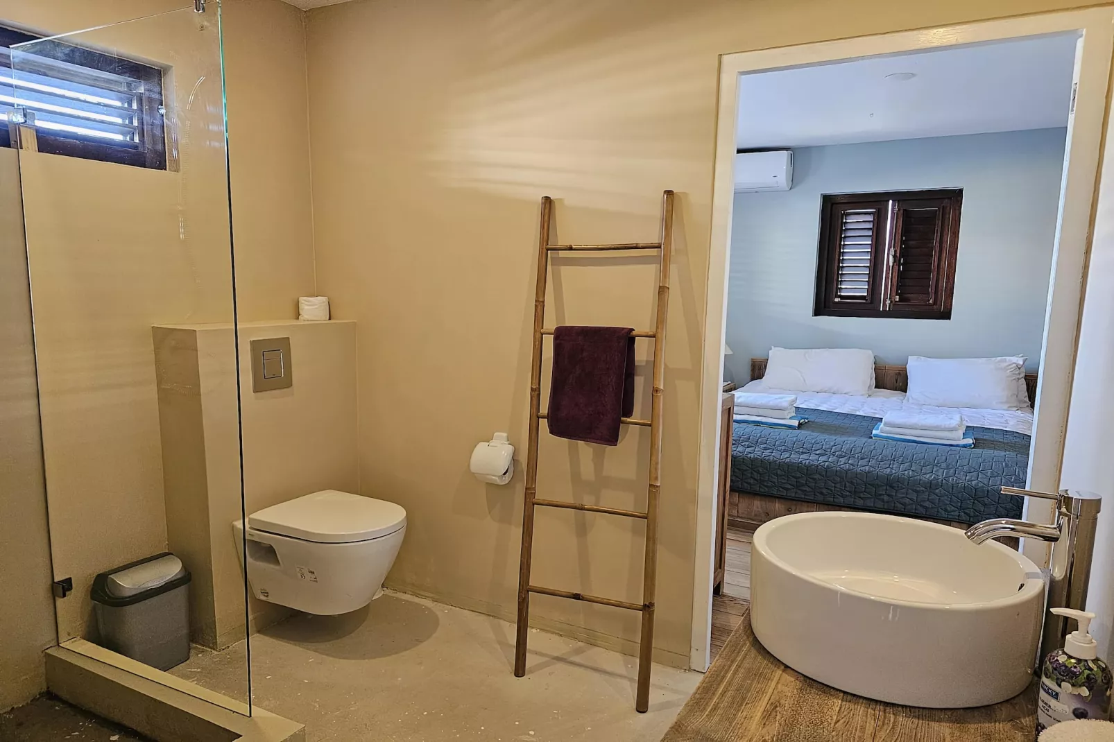 Villa Fleur de Marie-Bathroom