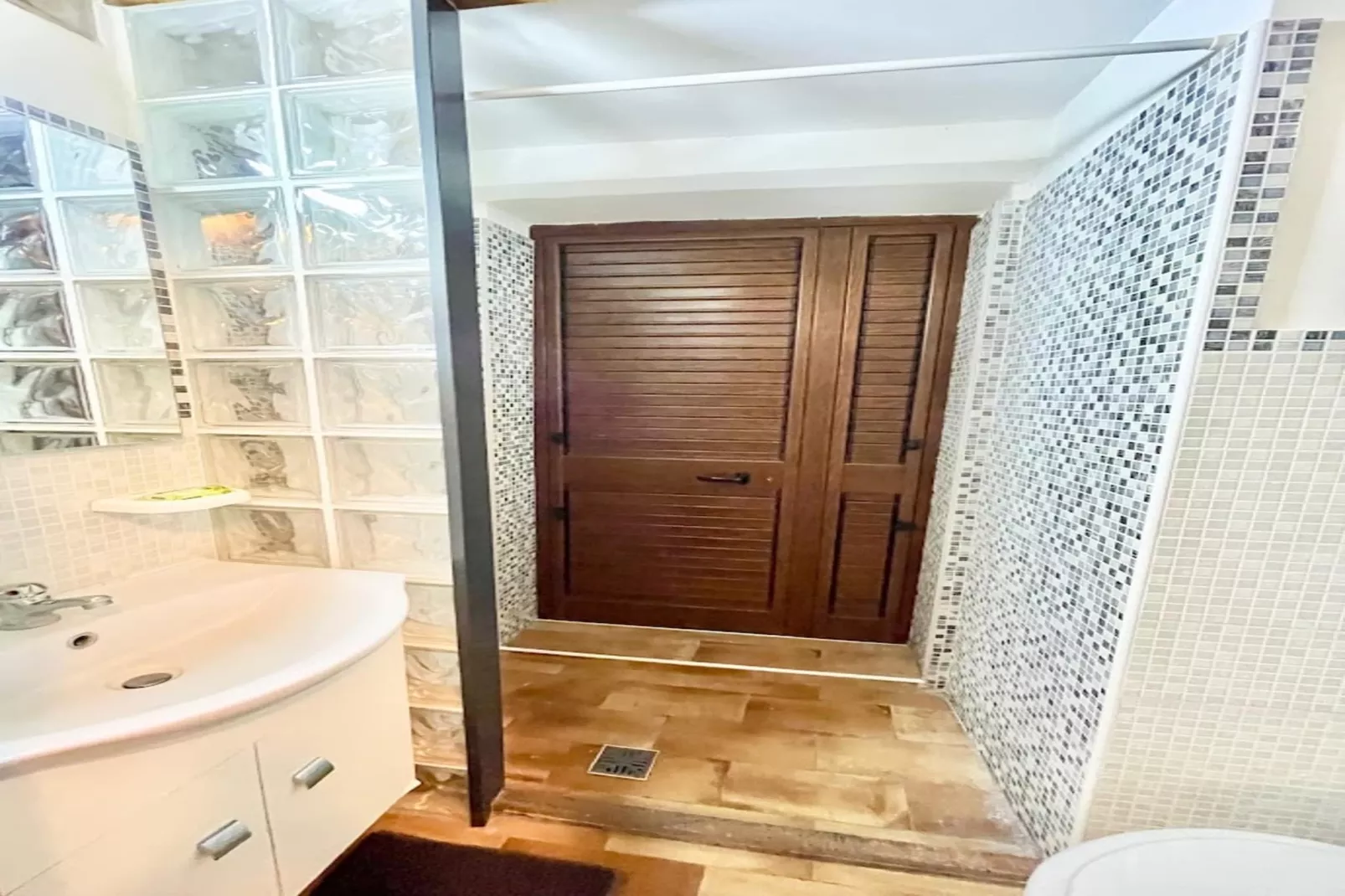 Holiday home, Francavilla di Sicilia-Casa Virginia-Bathroom