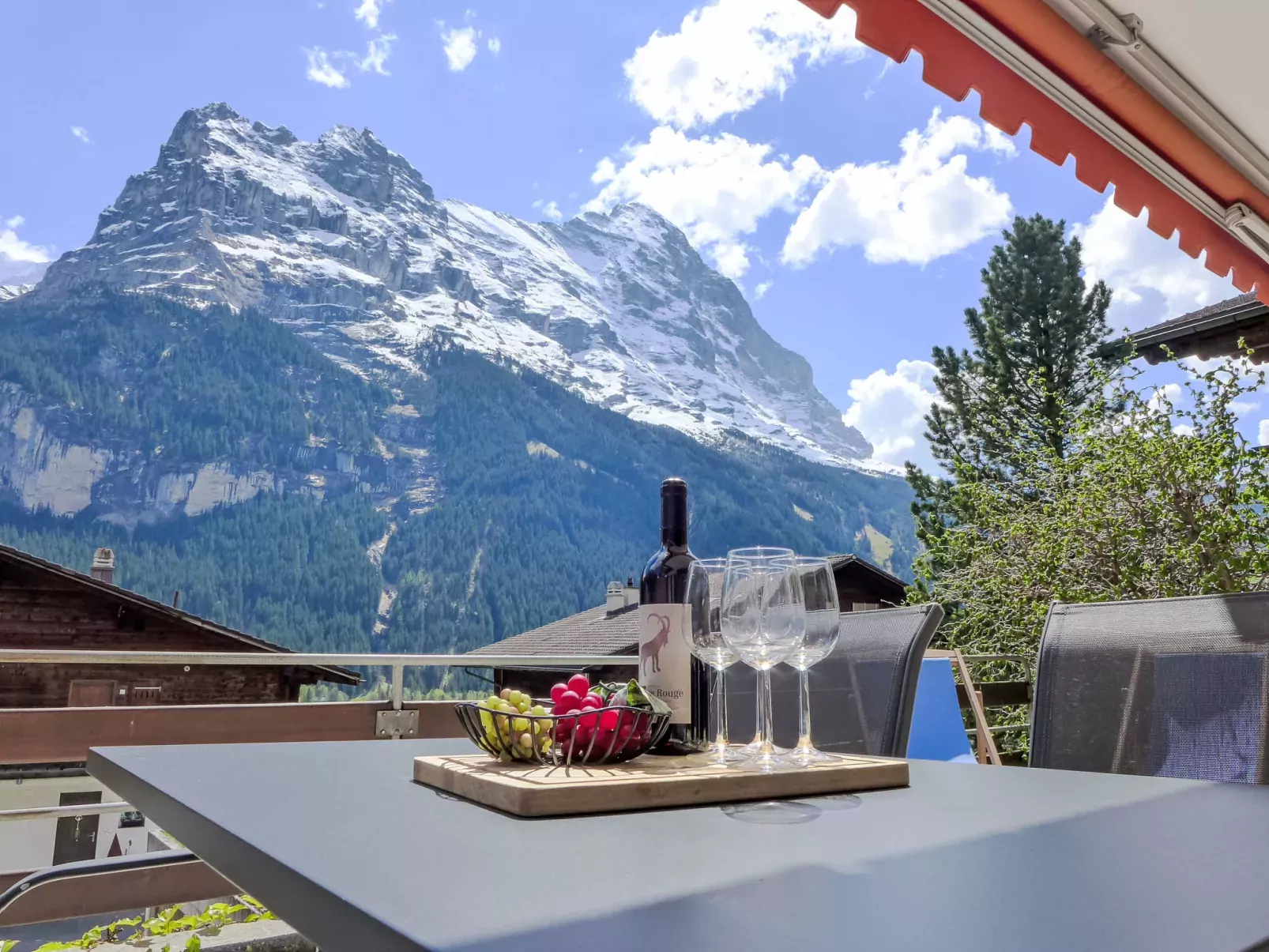 Chalet Almis-Bödeli-Draußen