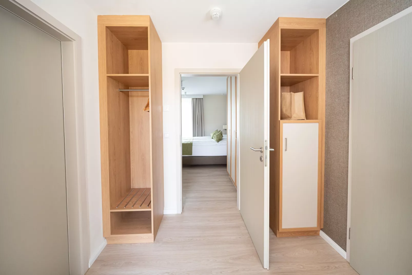 BEECH Resort am Plauer See - 3 Personen-Flur