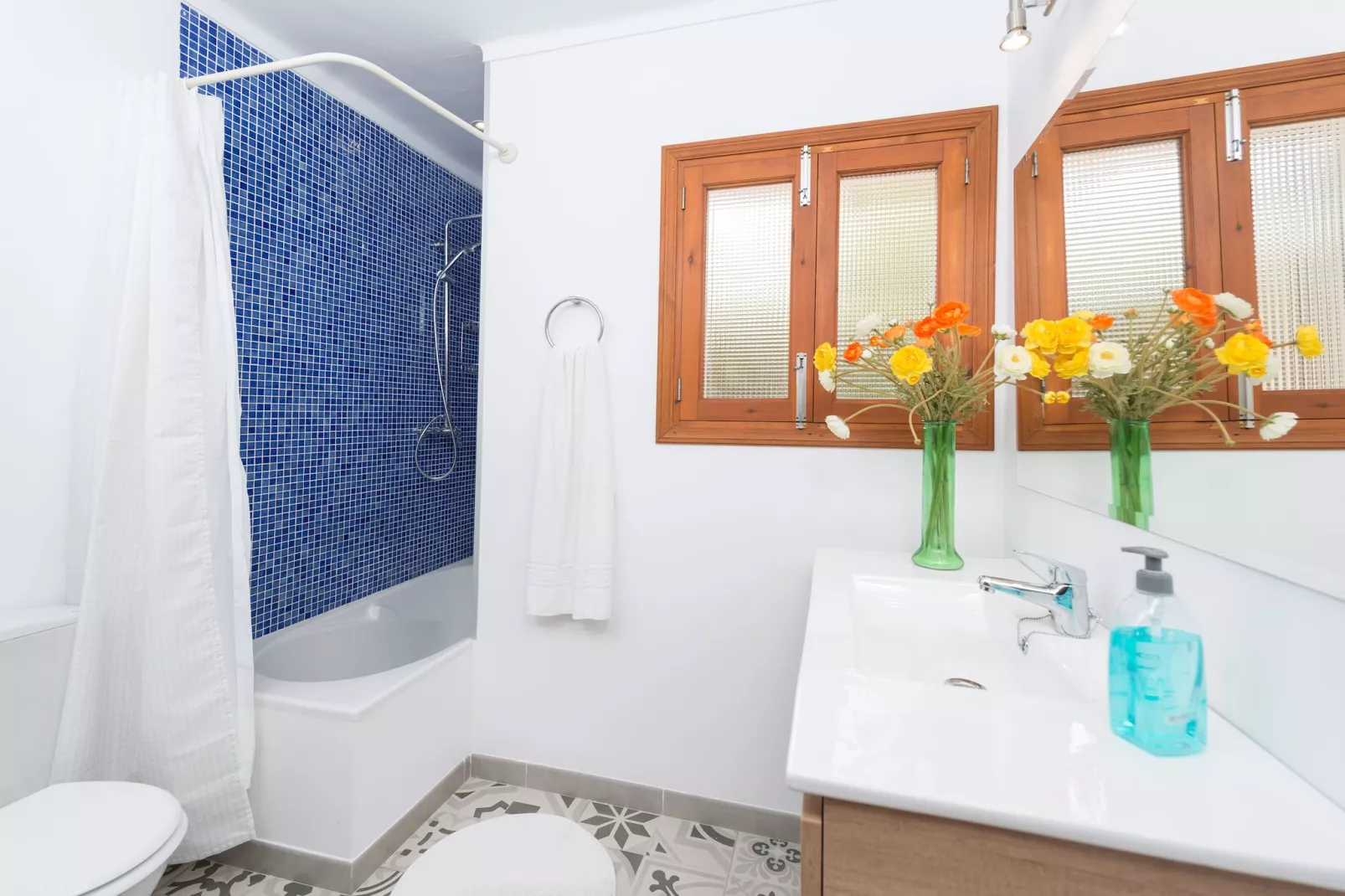 Can Caimari-Bathroom