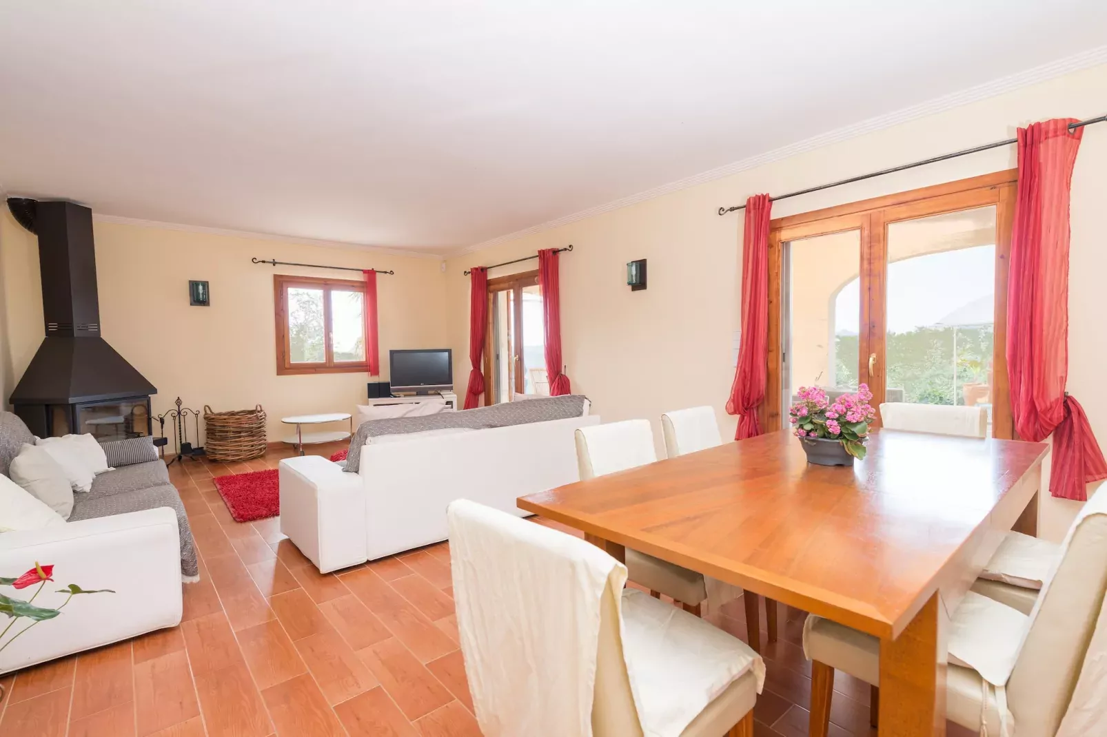 Can Canals-Dining room