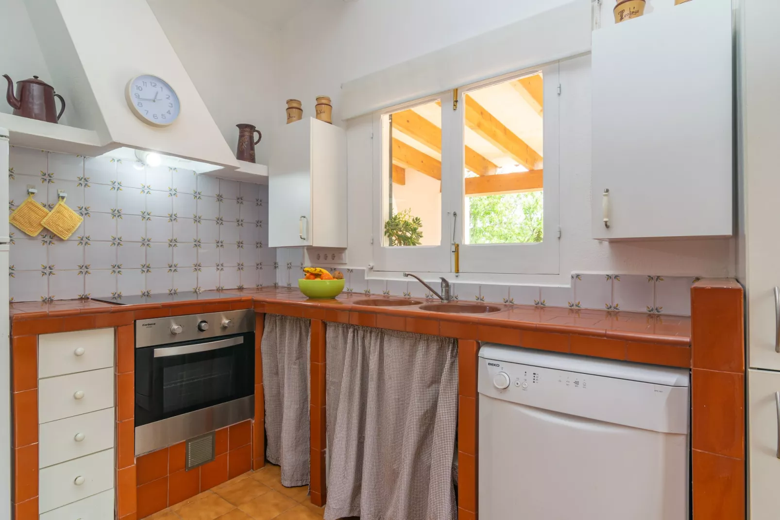Casa Dina-Image-tags.