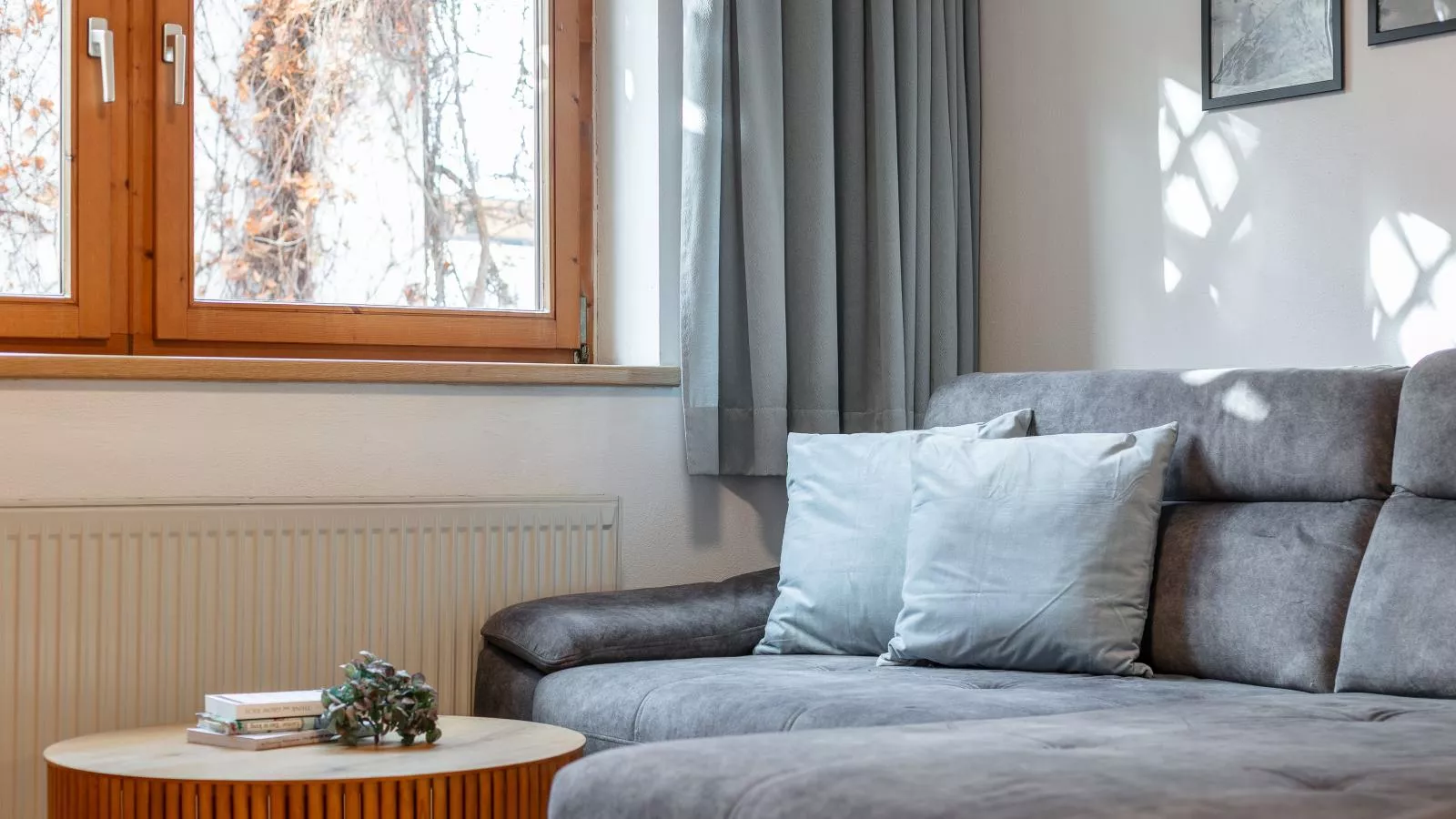 Apart An der Ache-Living room