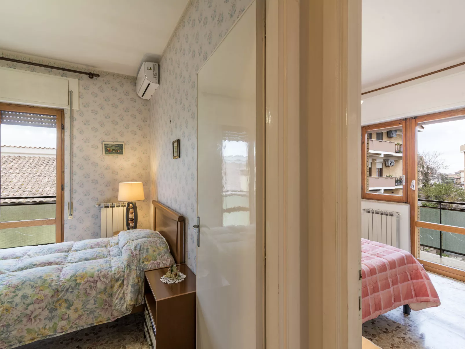 Fiumicino House-Inside