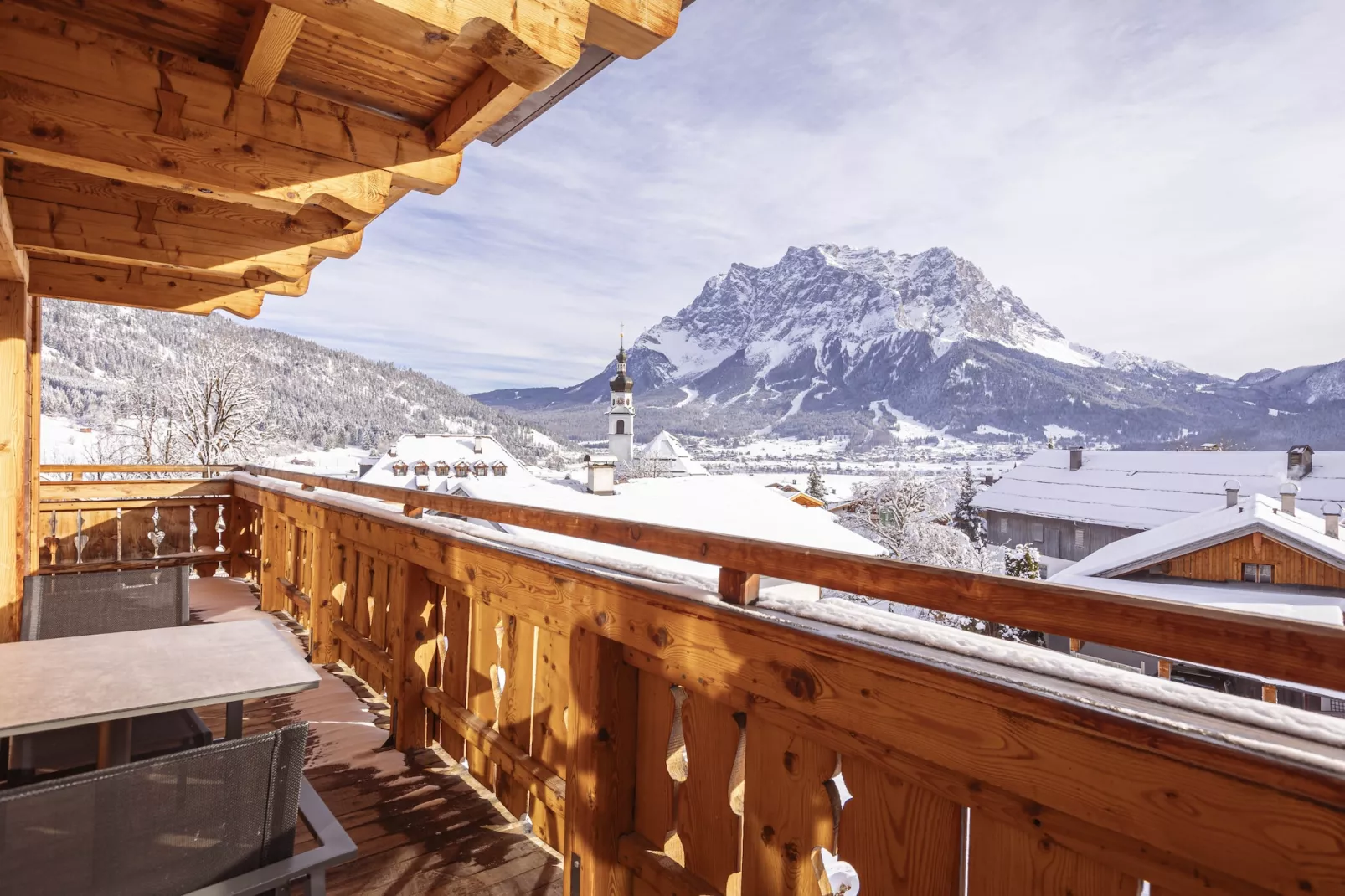 Zugspitz Suites Lermoos 3-View winter