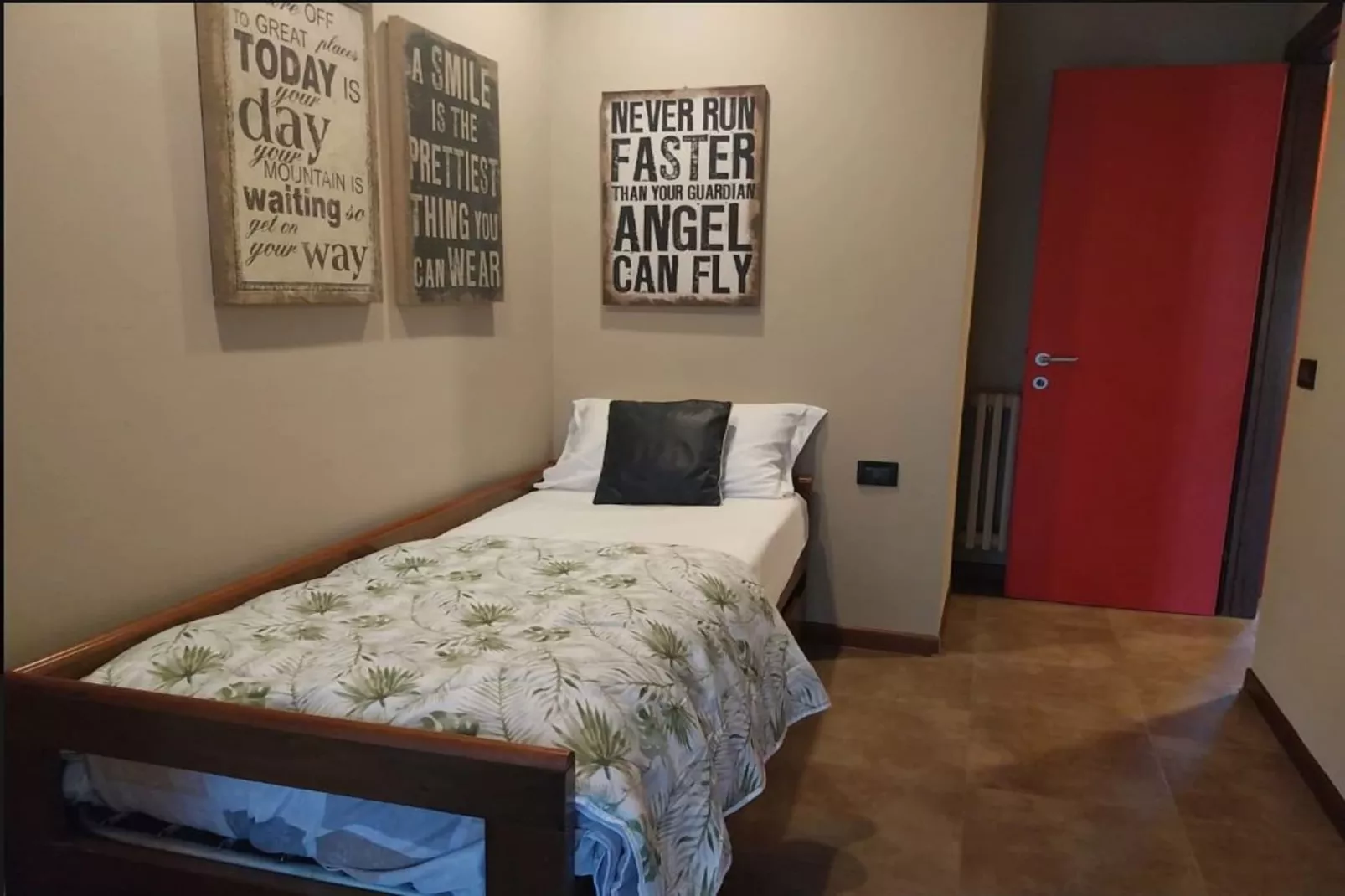 Pinot Nero-Bedroom