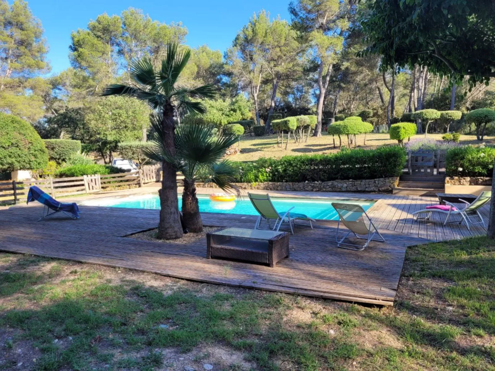 Villa au coeur de la Foret-Outside