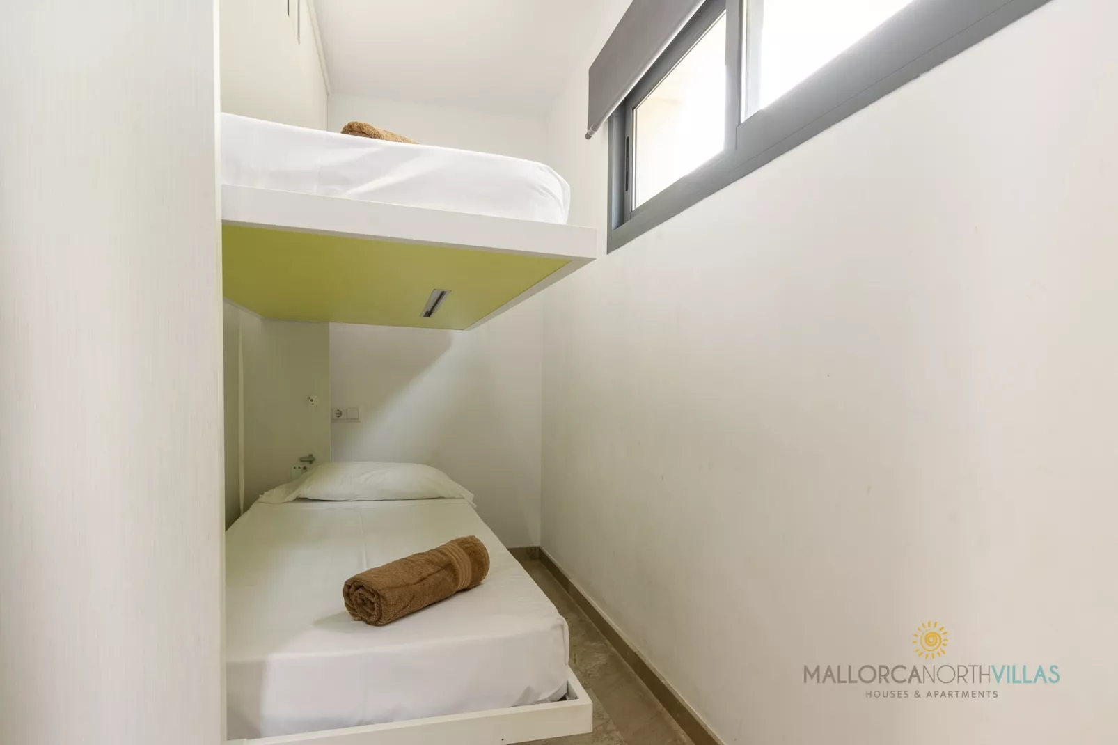 VILLA IOLA IDEAL PARA FAMILIAS A 150M DE LA PLAYA-Bedroom