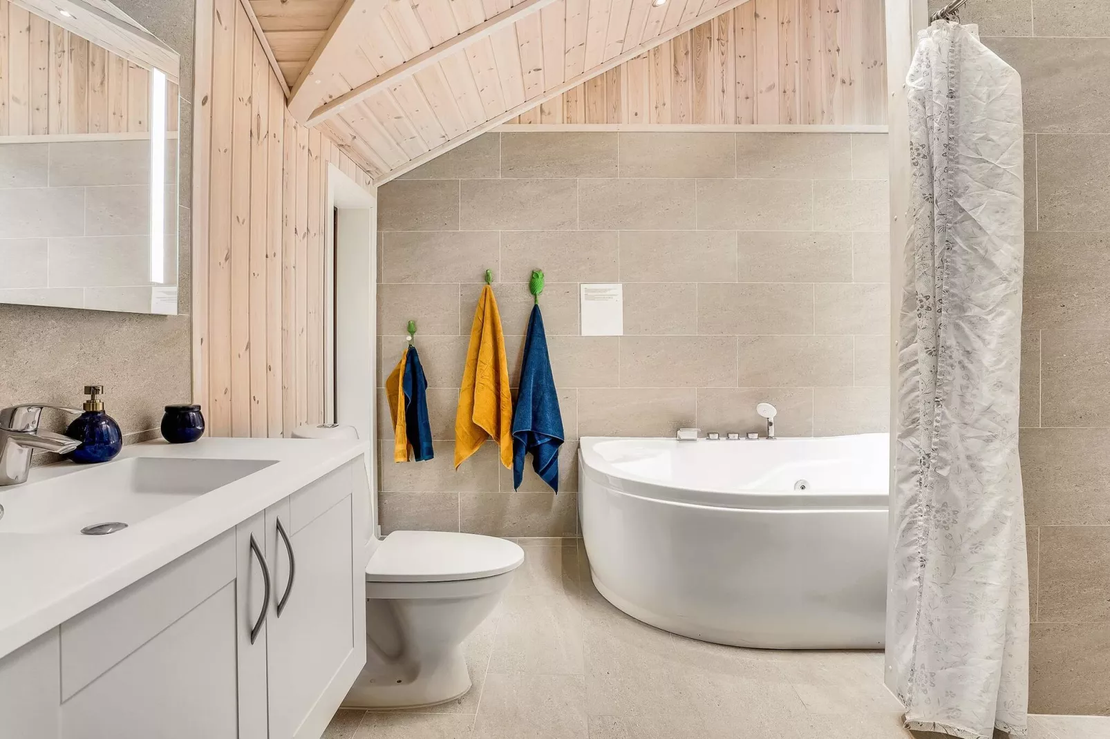 5 Sterne Ferienhaus in Væggerløse-Spa