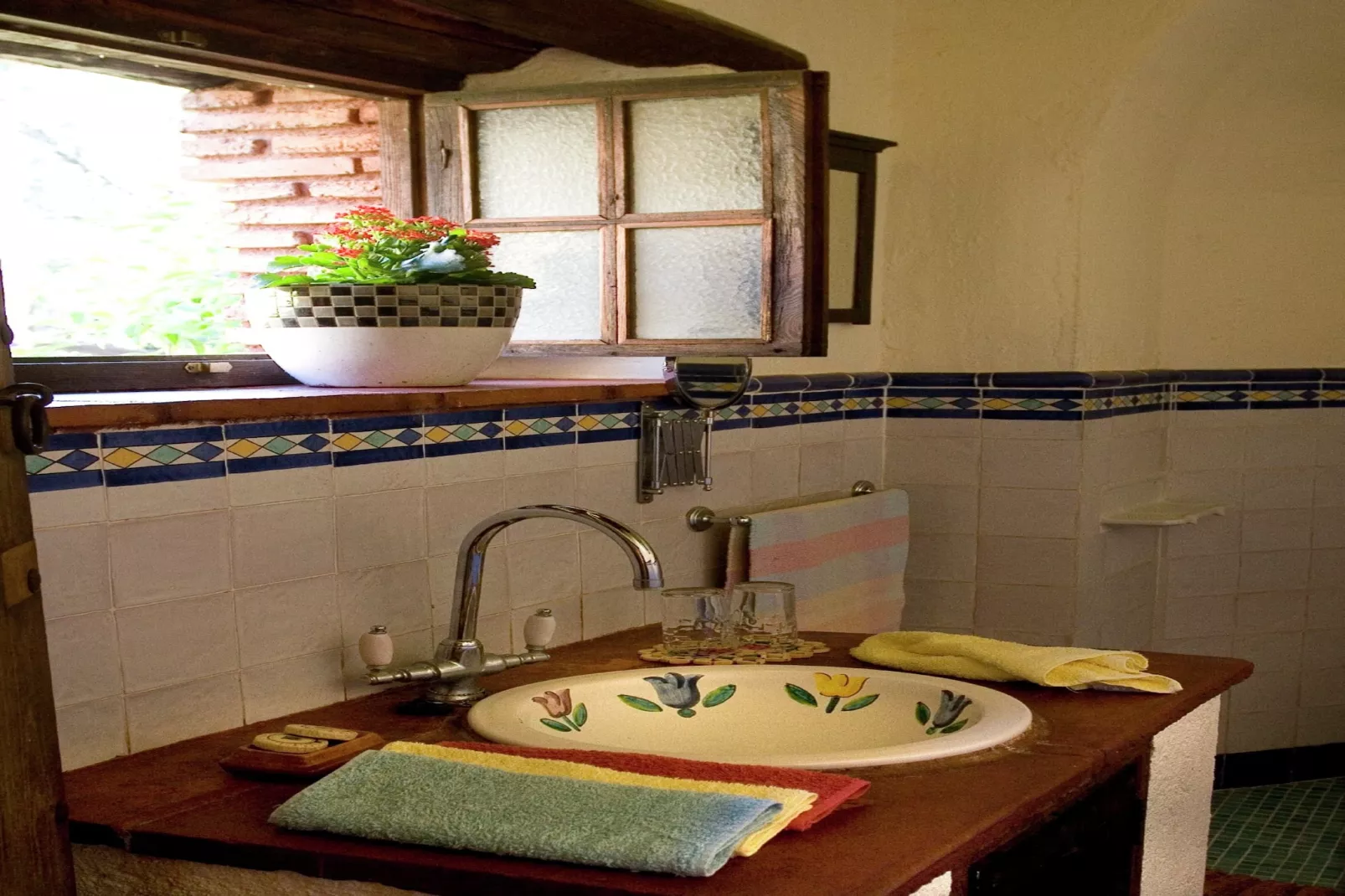 Zoya-Bathroom