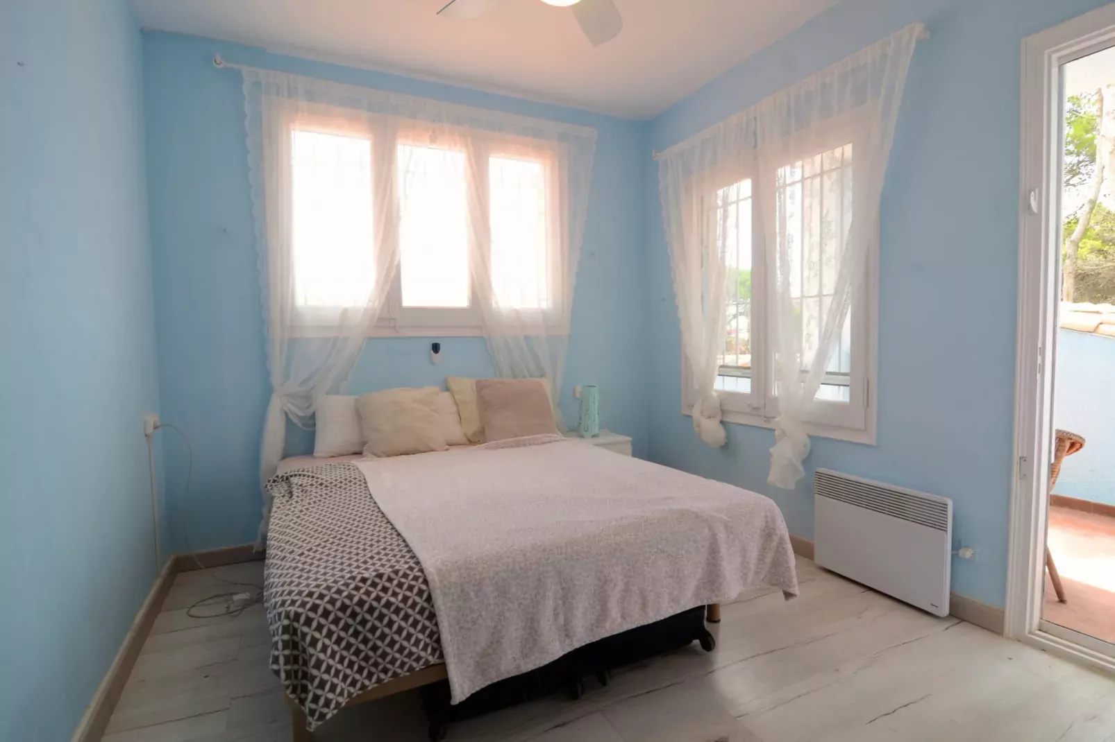 VILLA PEPITA BLUE-Bedroom