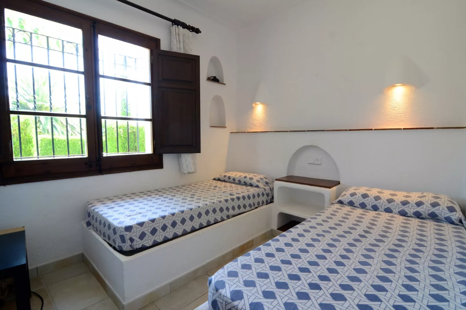 LES ACACIES 10-Bedroom