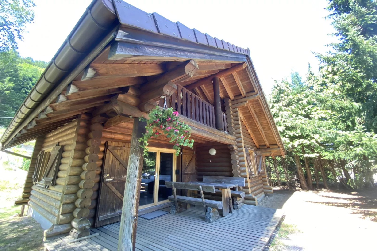 L'OURS BLANC Chalet en rondins-Außenbereich