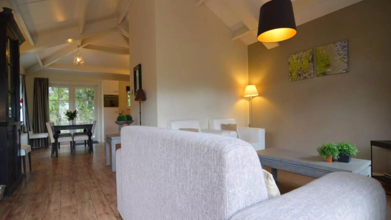 Heidepracht-Living room