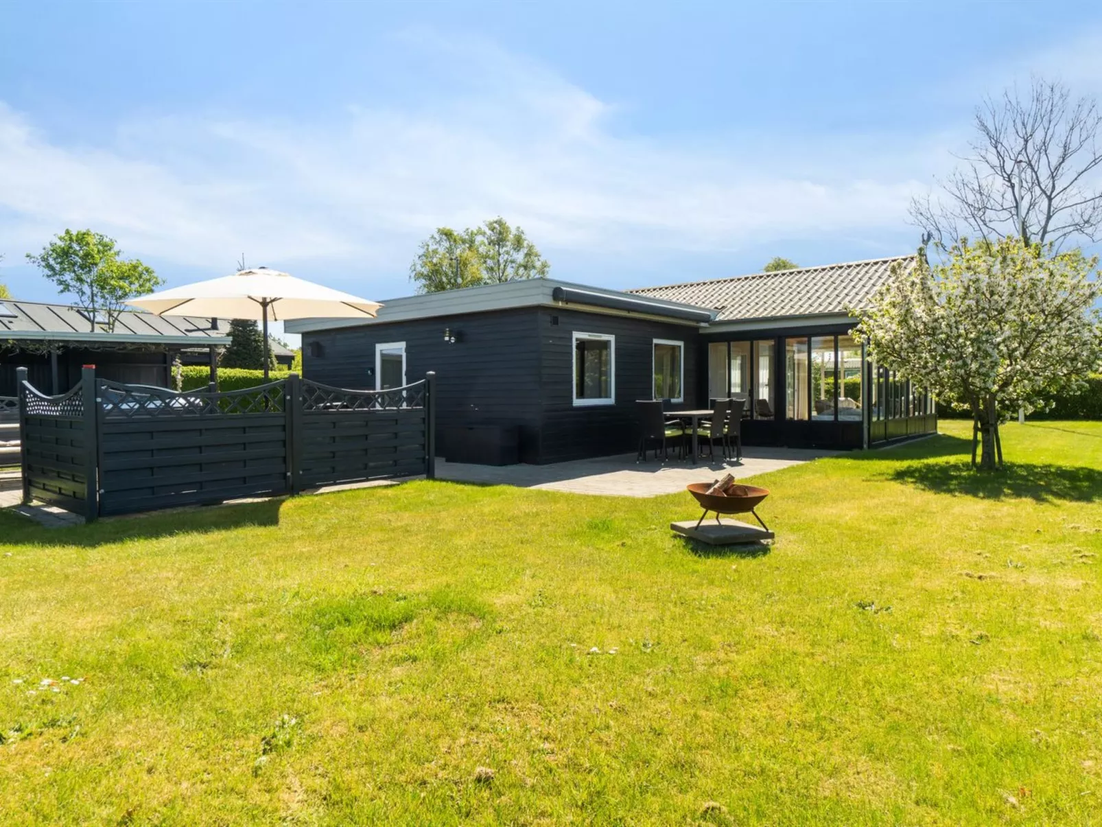 "Nantje" - 300m from the sea-Outside