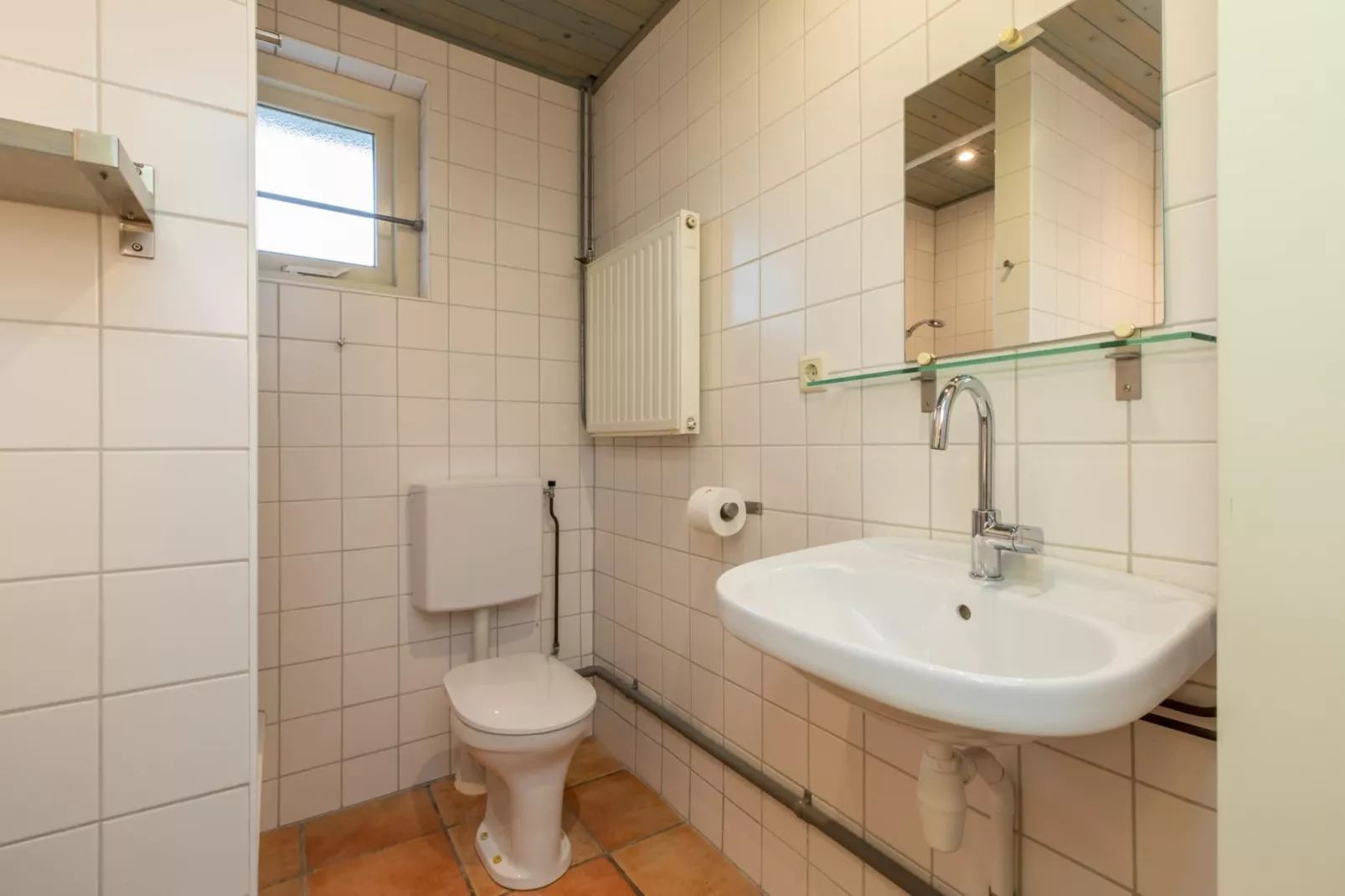 Vakantiehuis voor 6 personen  Hoge Weide 63 Oostkapelle  Dicht bij strand-Bathroom
