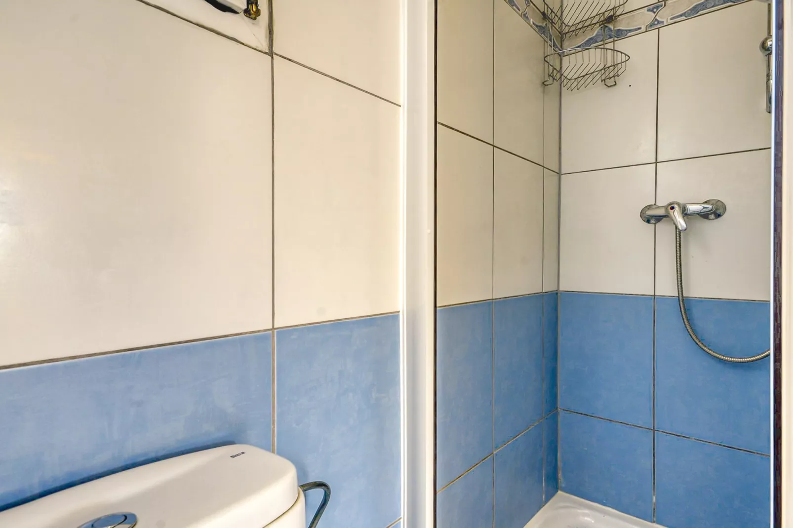 PORT PETIT 10 + Amarre de 3X7 - Immo B-Badezimmer