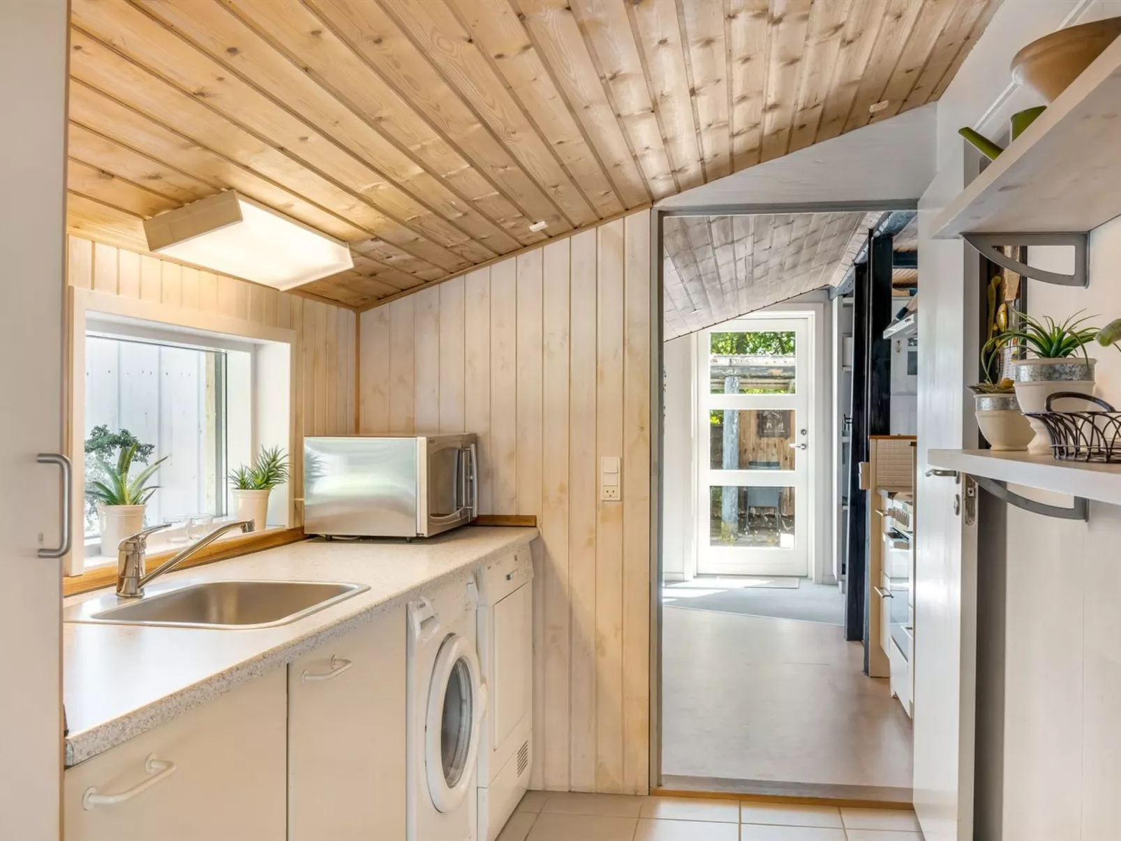 "Landolf" - 800m from the sea-Dedans