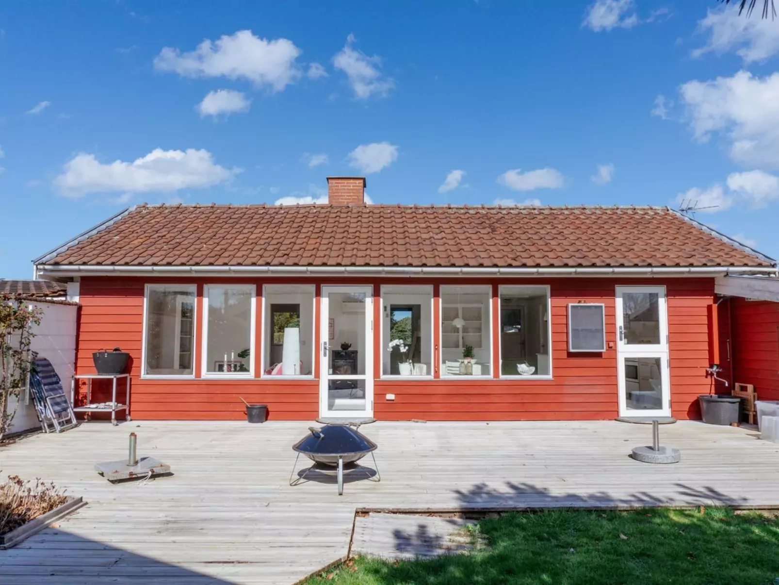 "Odger" - 260m from the sea-Outside