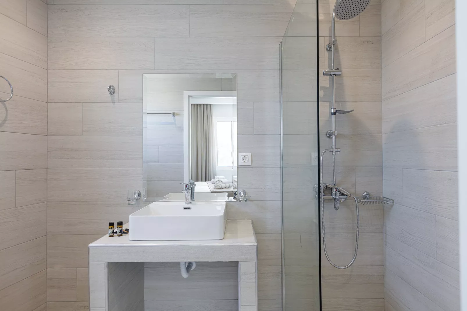 Petres 1-Salle de bain