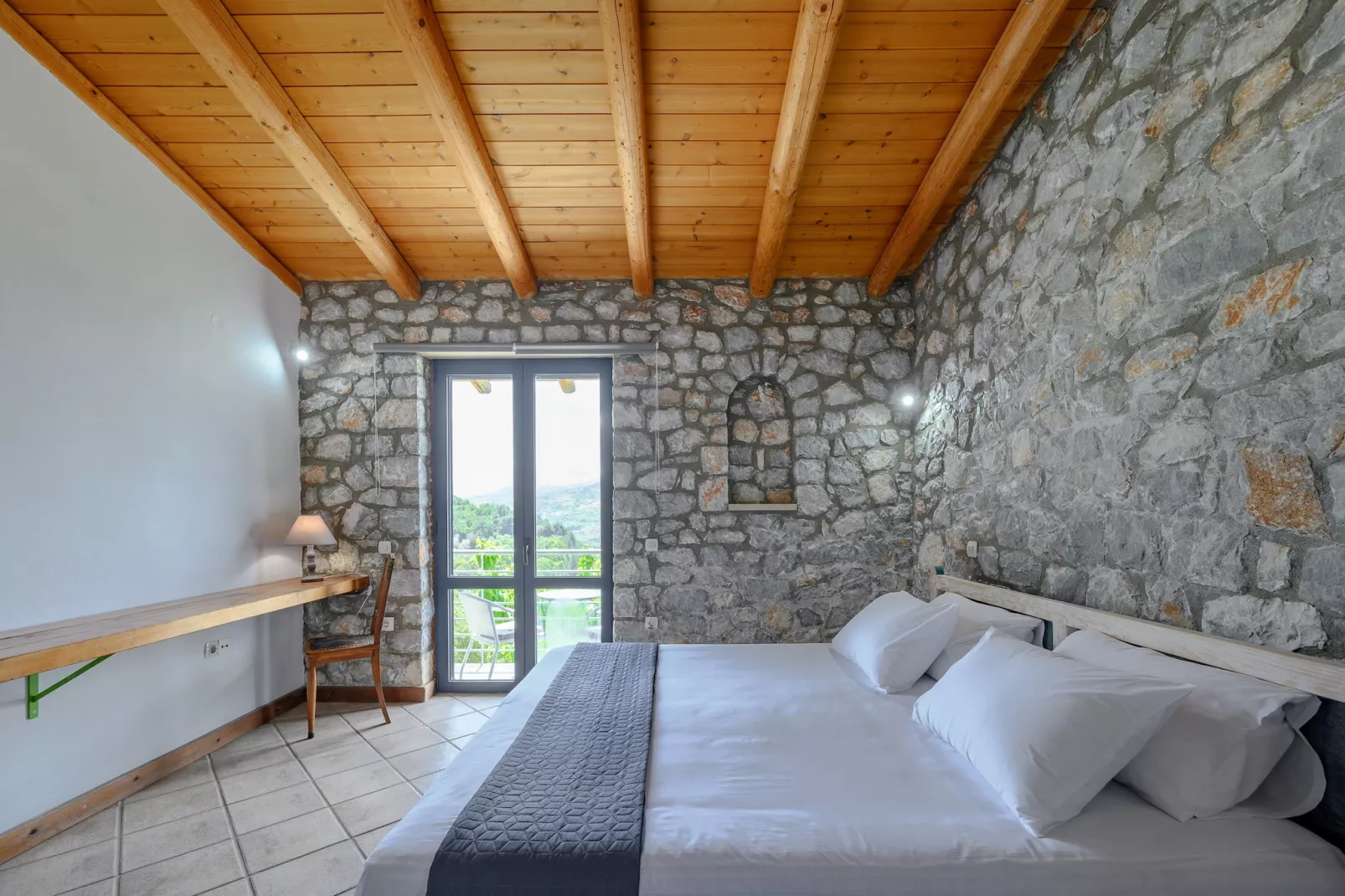 Manousaki-Bedroom