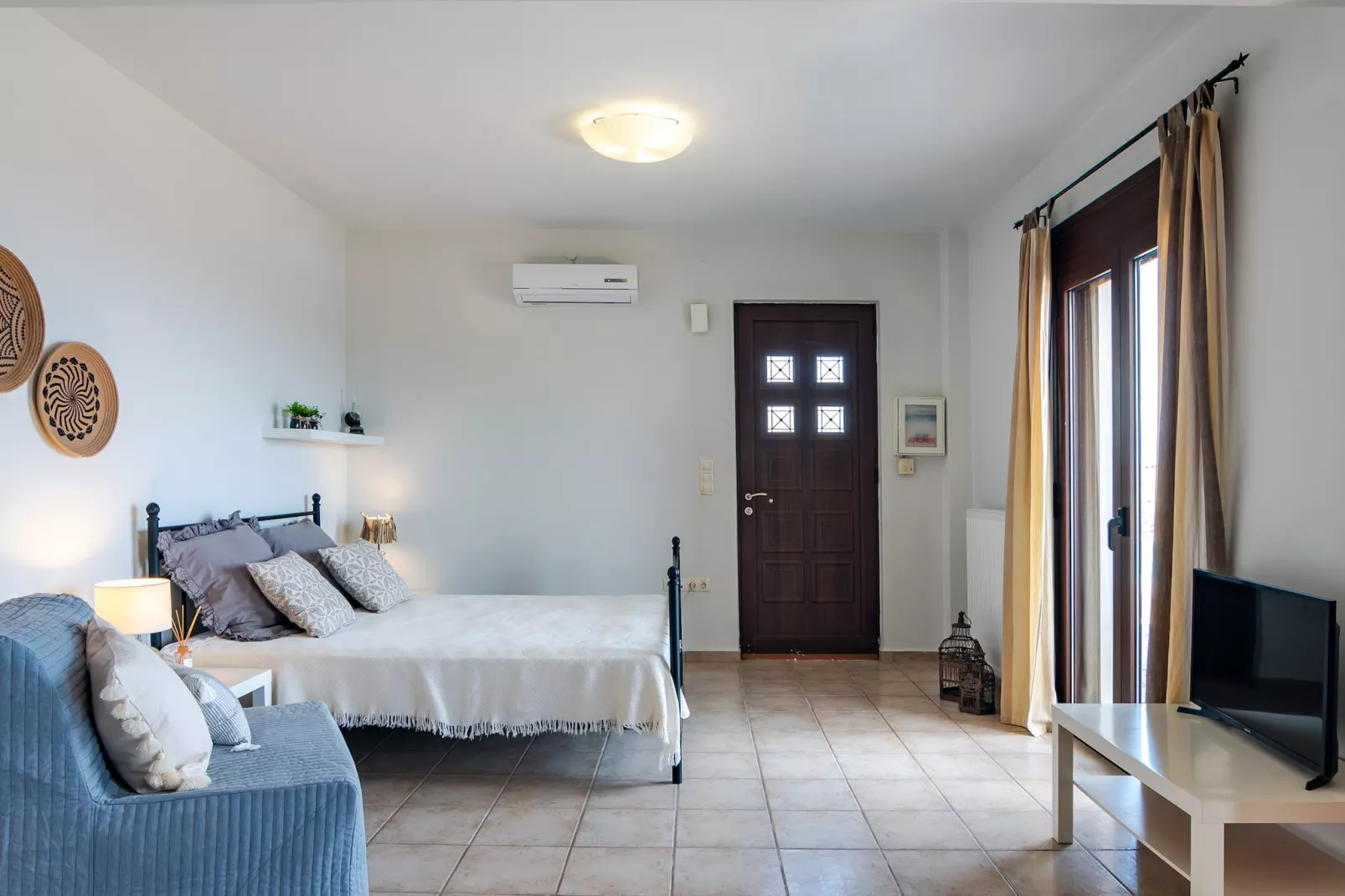 Villaki-Bedroom
