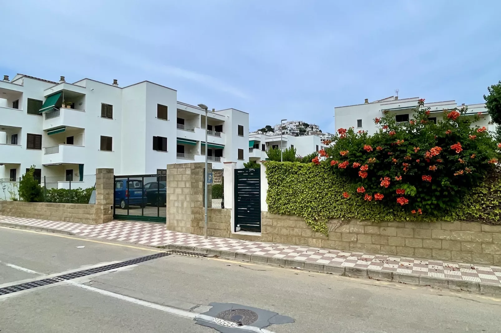 CALA MONTGO 25-Outdoor