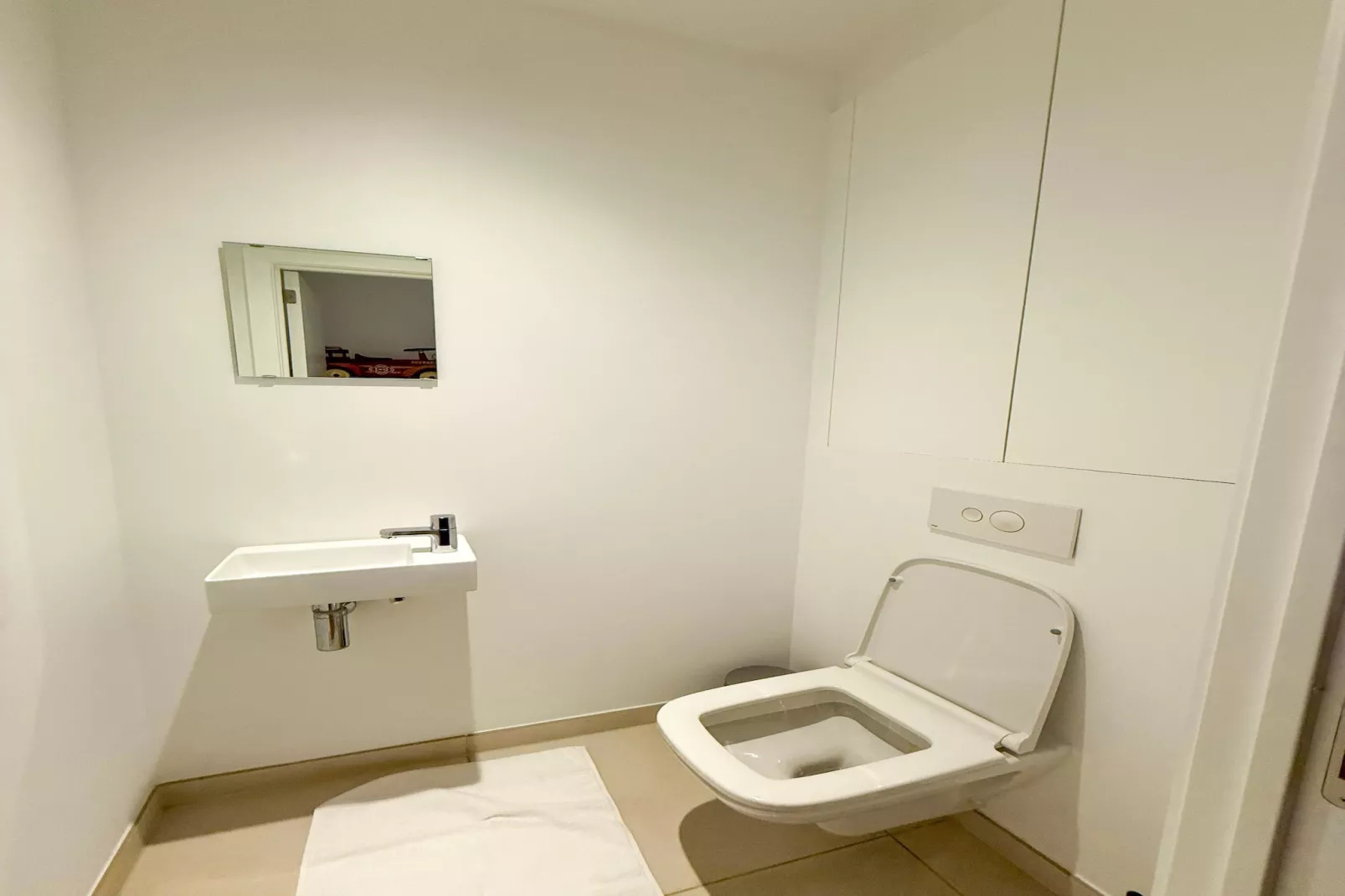 Luxe appartement Montoyer-Bathroom