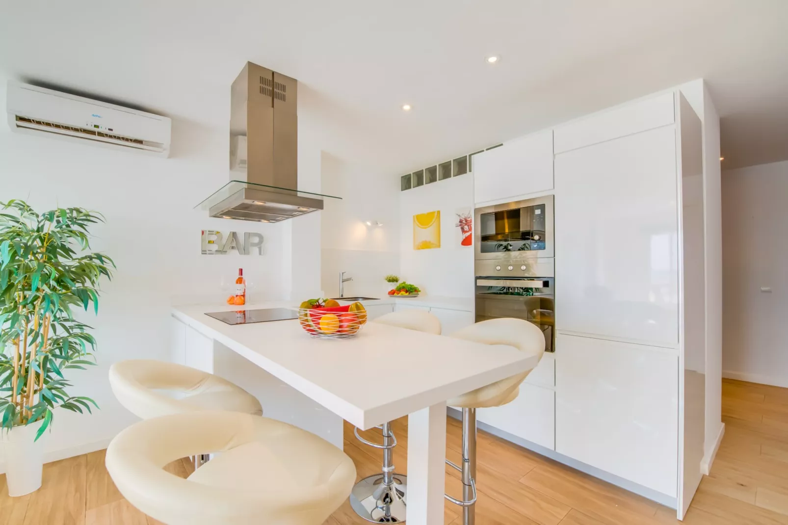 Blue Attic Beach-Kitchen