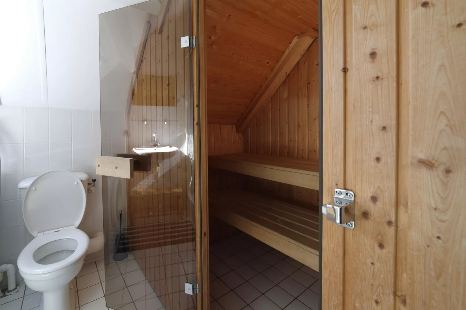 Villapark De Oesterbaai 5-Badezimmer