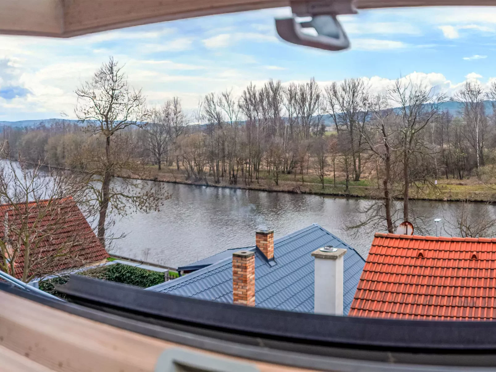 Vltava-Outside
