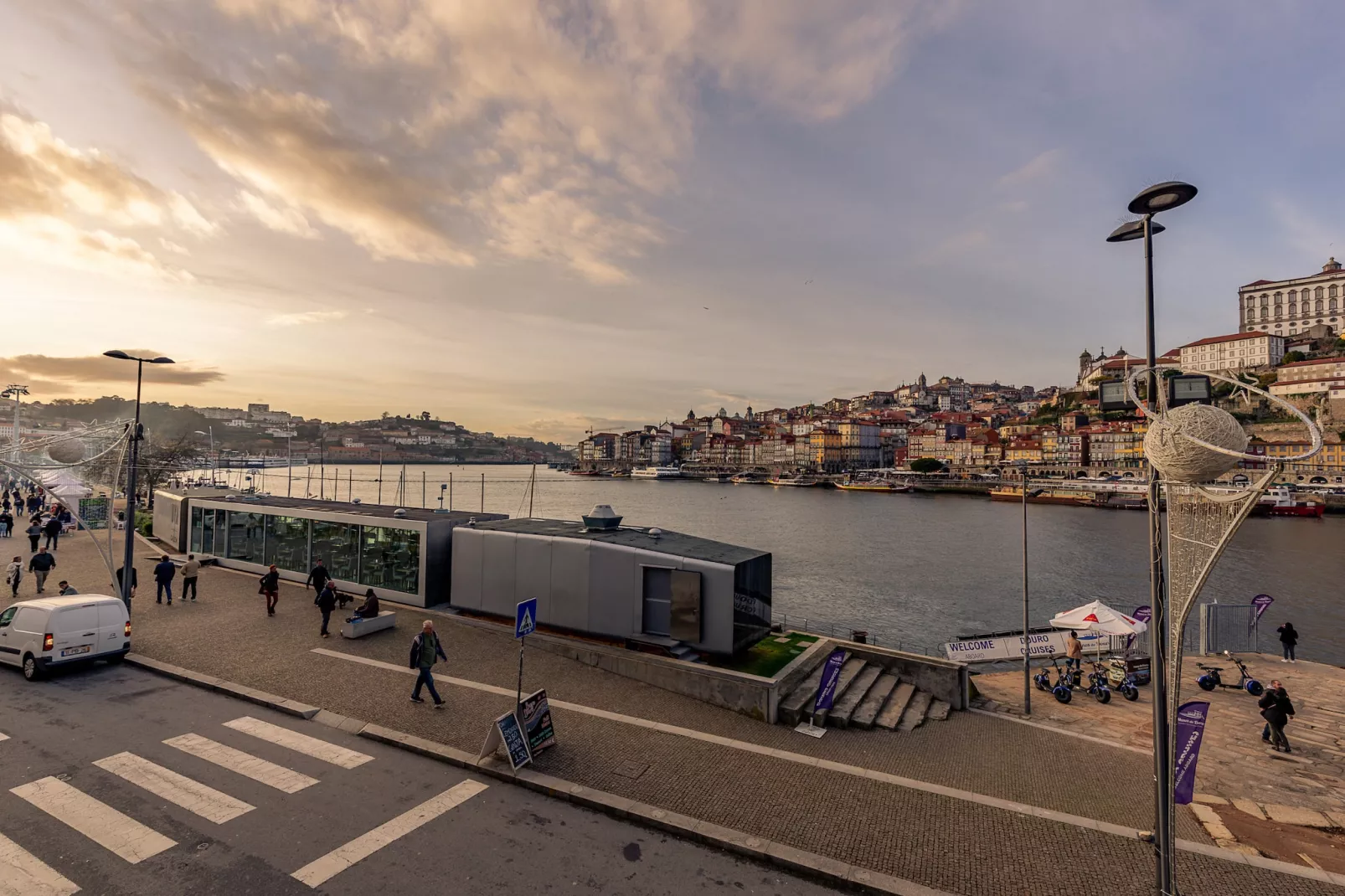 YOUROPO - Ribeira Gaia 1-Terrace balcony