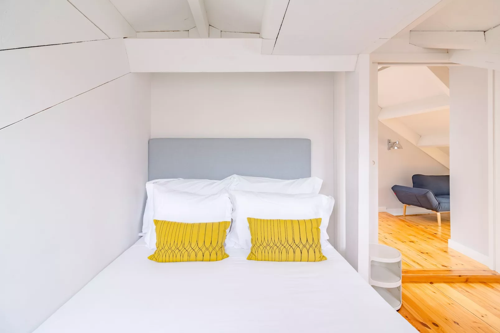 YOUROPO - City Center 5-Schlafzimmer