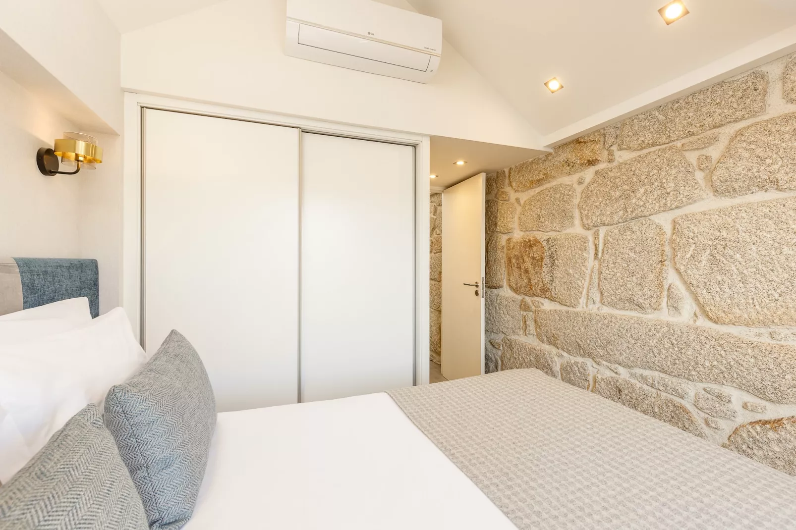 YOUROPO - Ribeira Porto 3-Bedroom