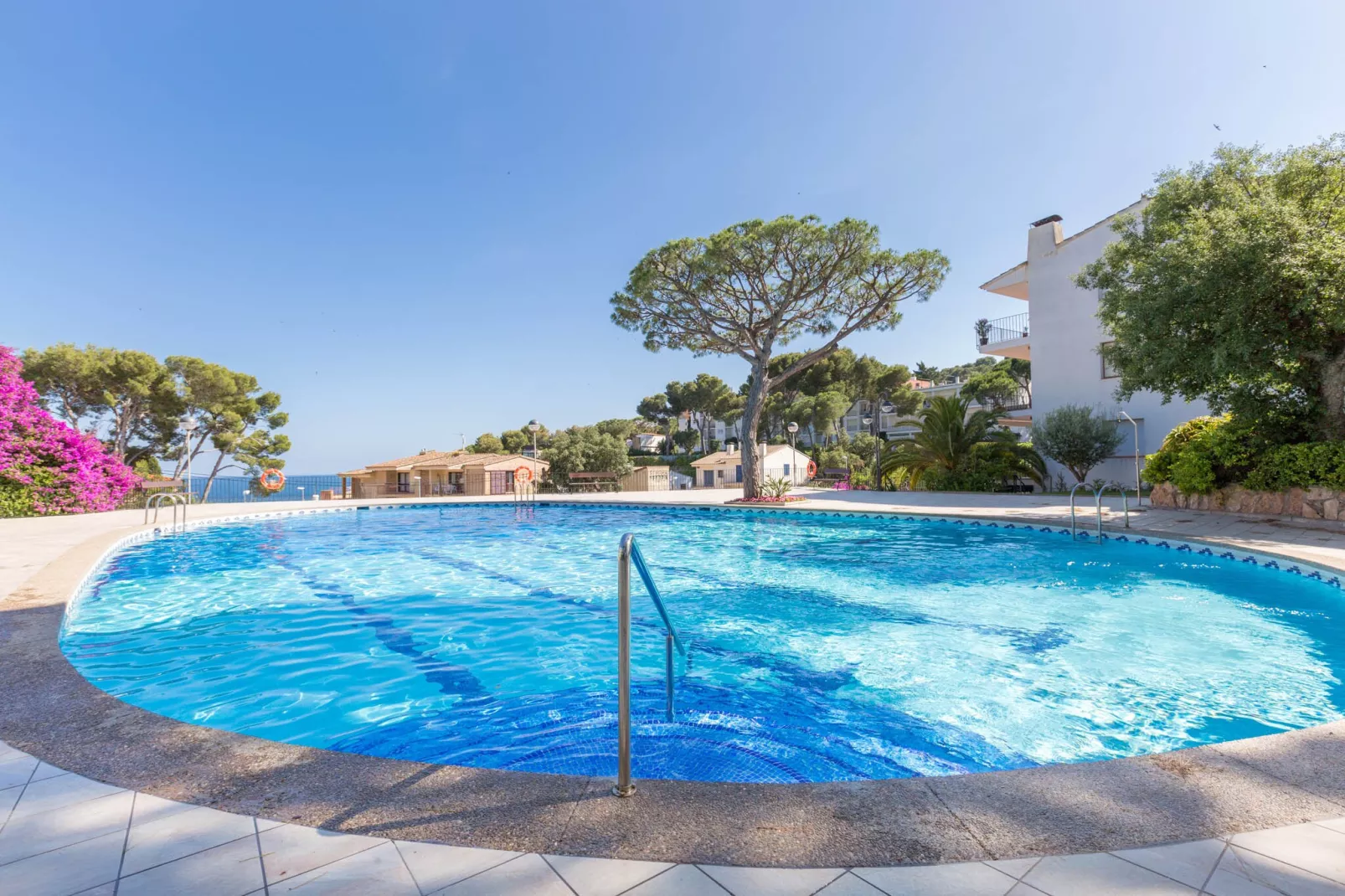 Costa Verde-Pool