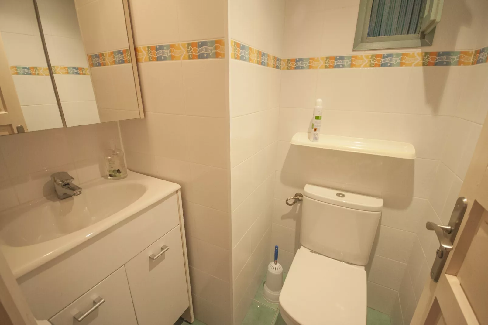 Medas 12-Bathroom