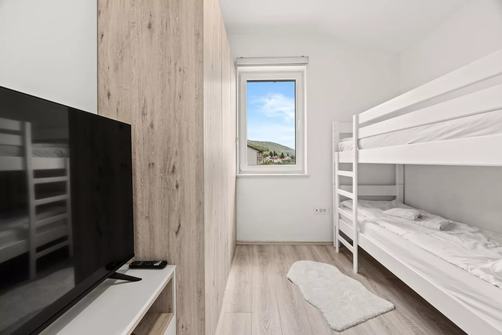 Enchanting Summer Apartment-Schlafzimmer