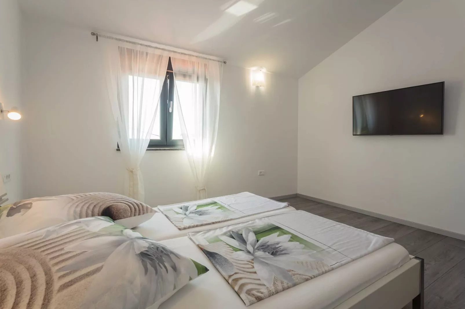 Villa Bavaria with Pool, Jacuzzi, Table Tennis-Schlafzimmer