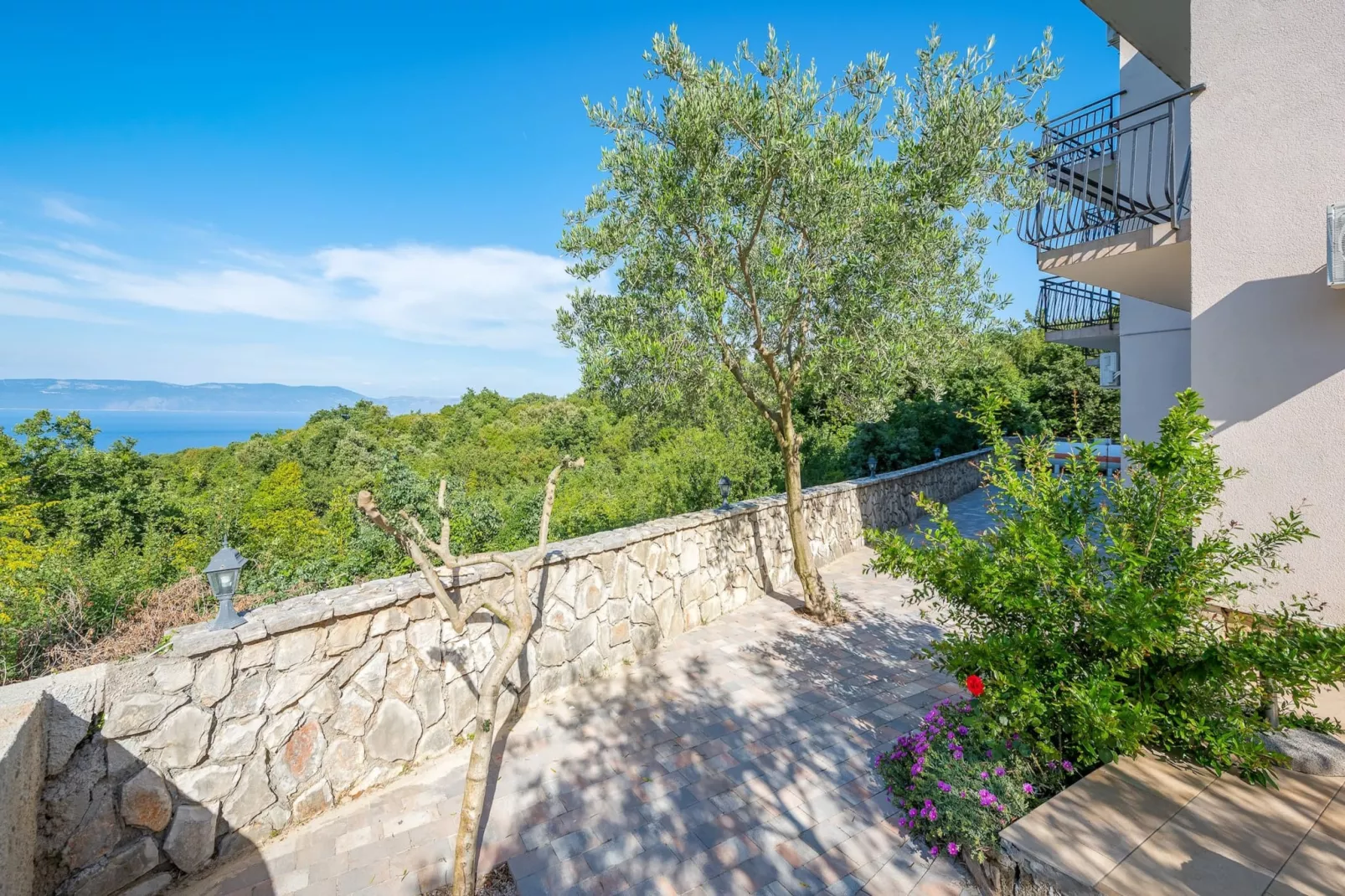 Lara 8 - Shared Pool, Sauna, Jacuzzi-Terrasse