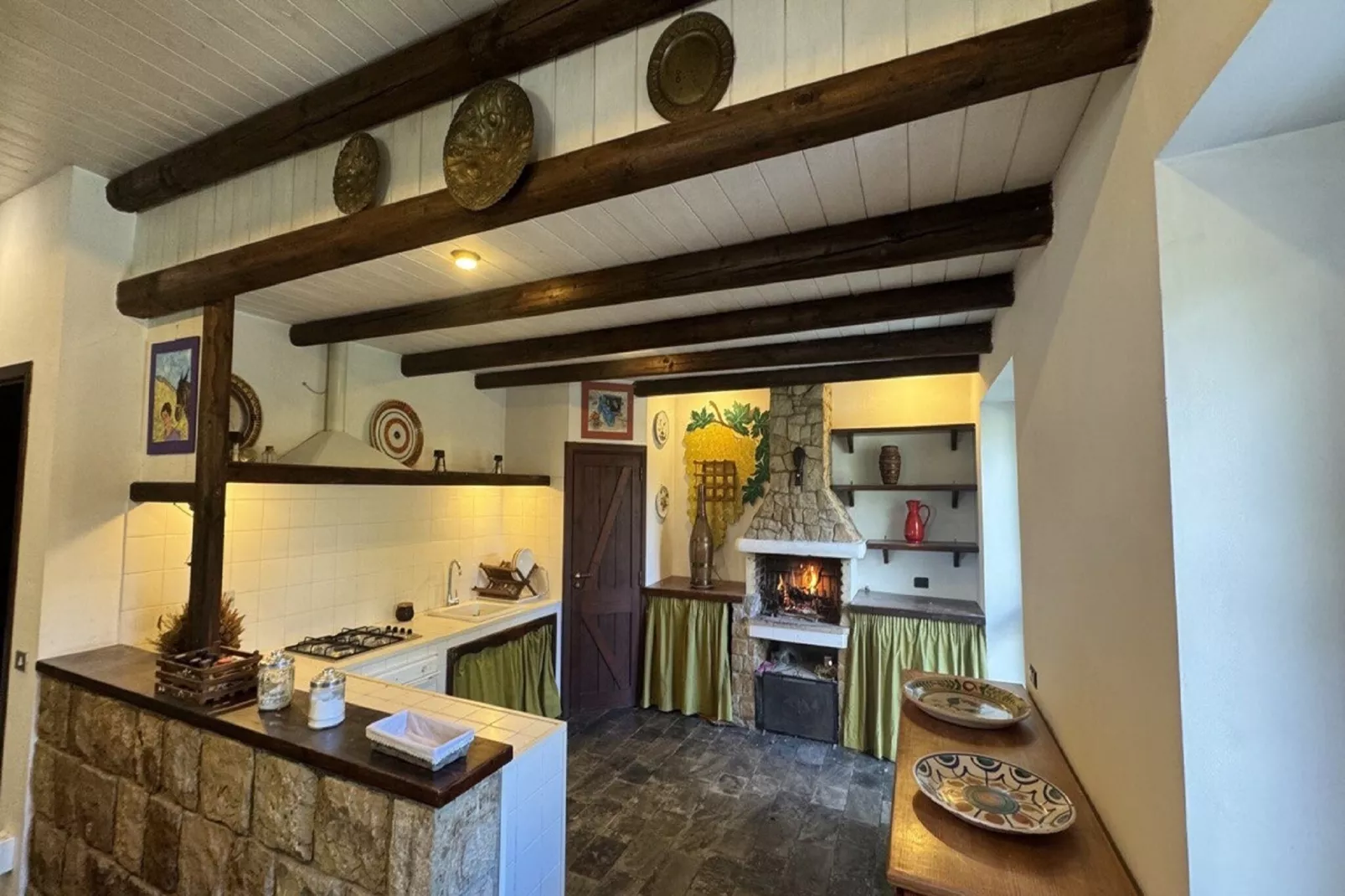 Villa Castelbuono-Kitchen