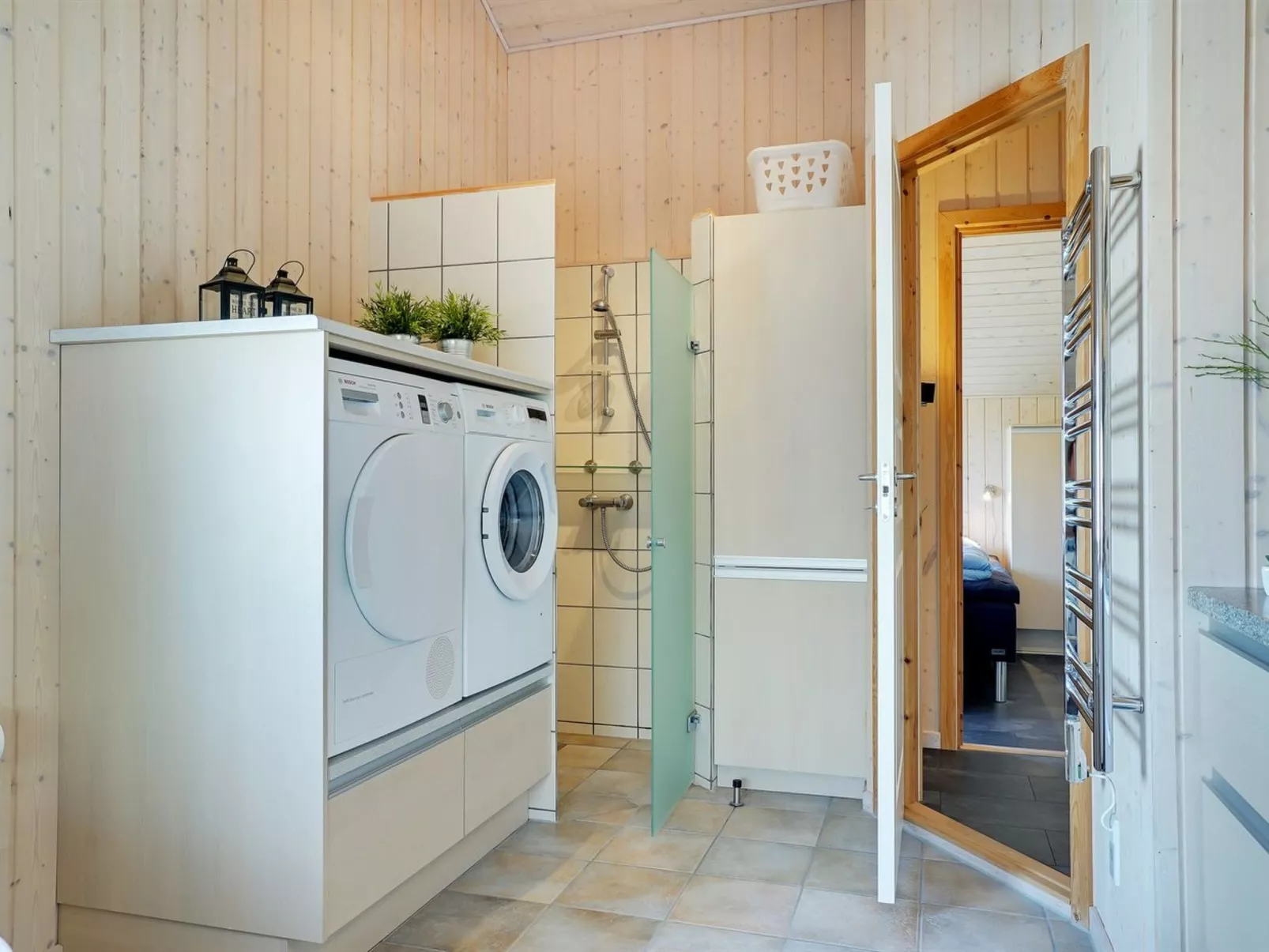 "Onni" - 2.3km from the sea-Inside