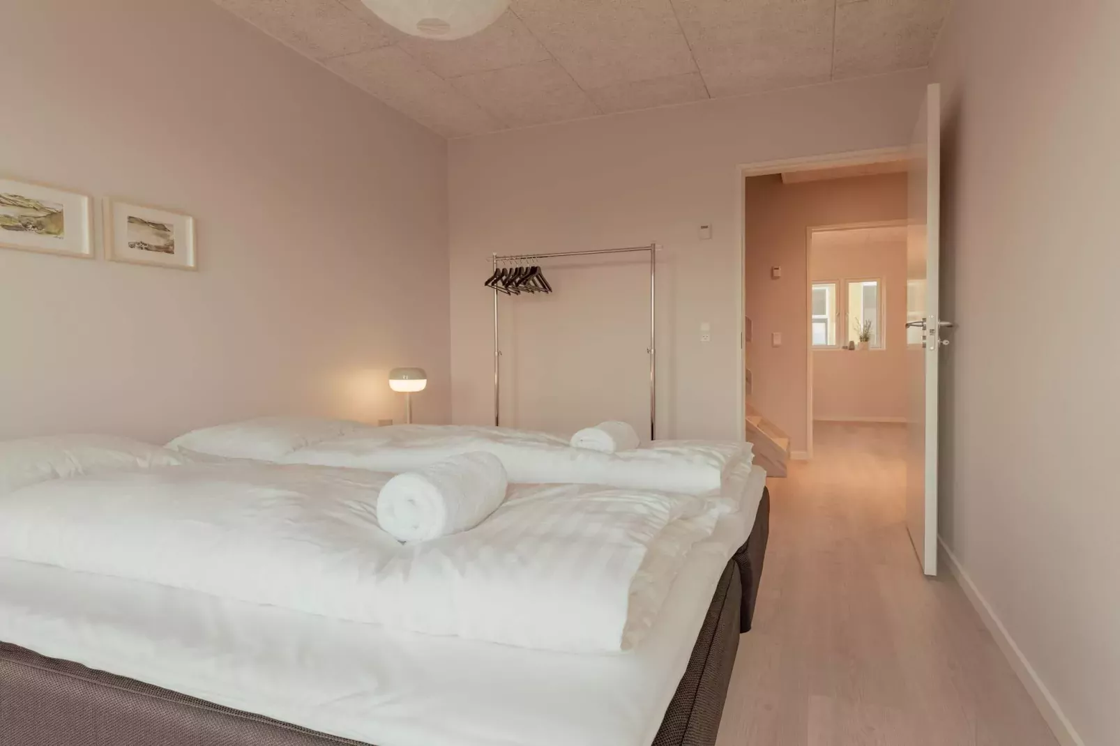 Stylish 4BR Apt in Torshavn - By Traum Ferienwohnungen-Indoor