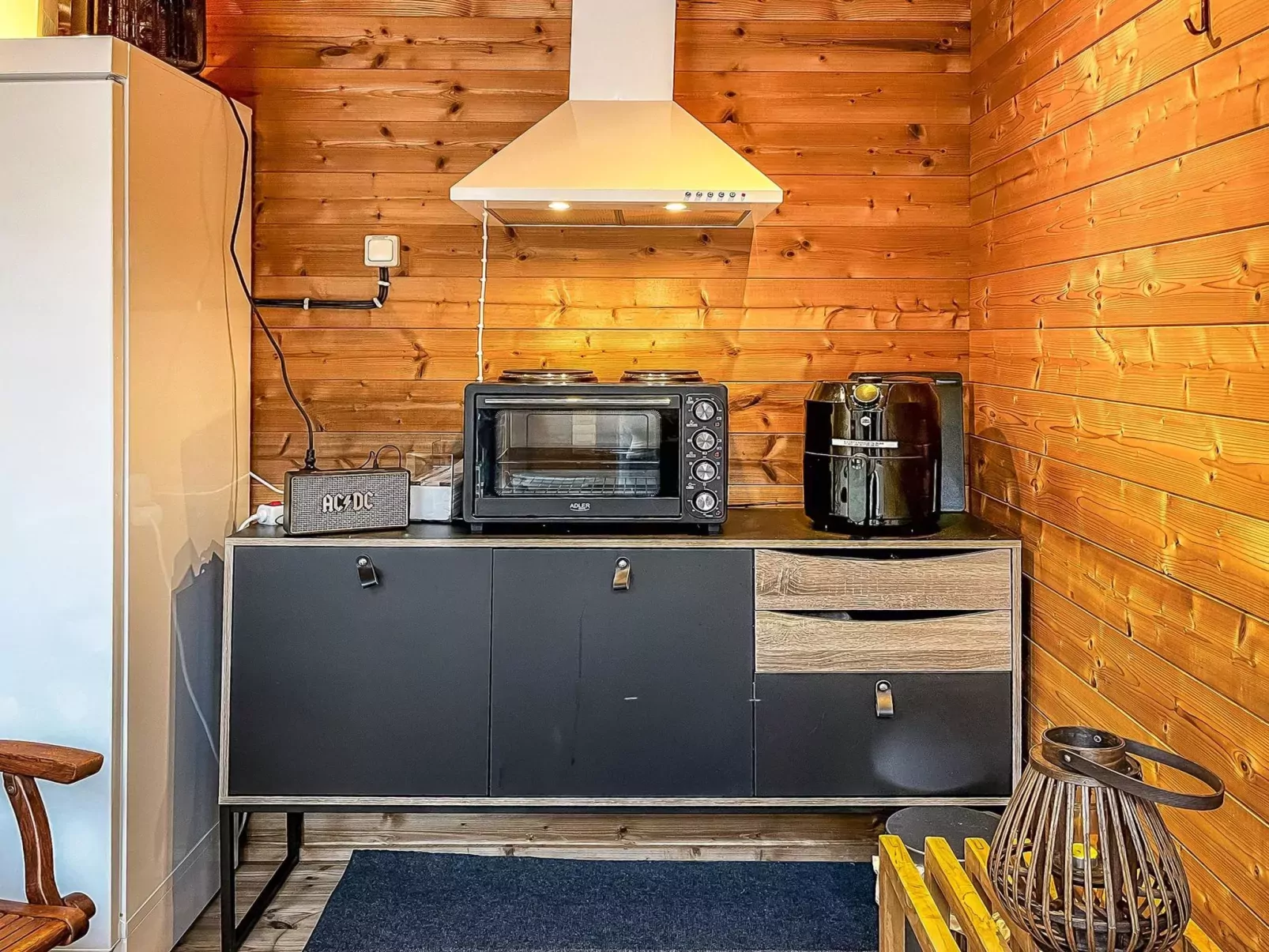 Samruam b aurora cabin-Inside
