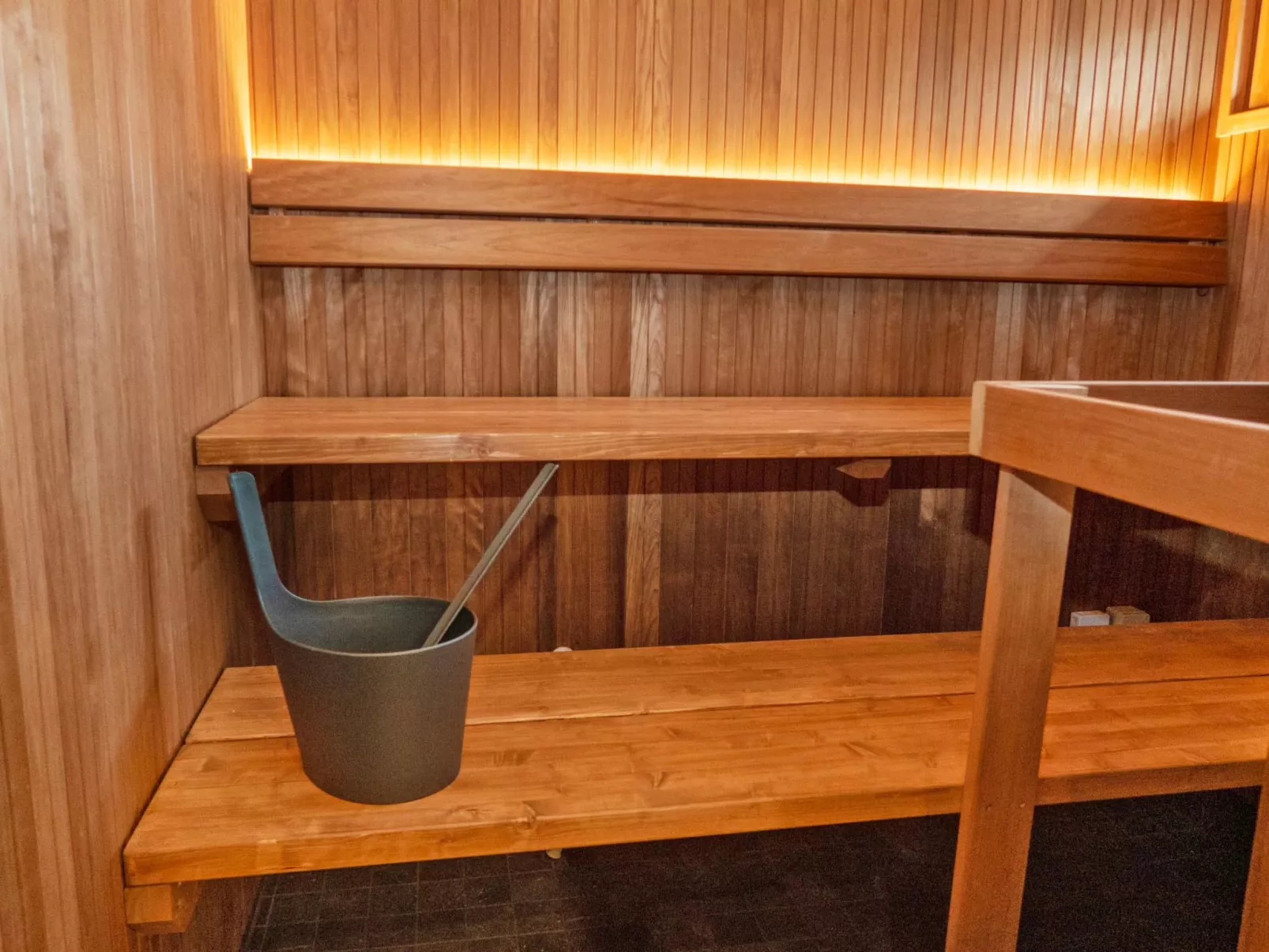 Rukan kide a-Inside