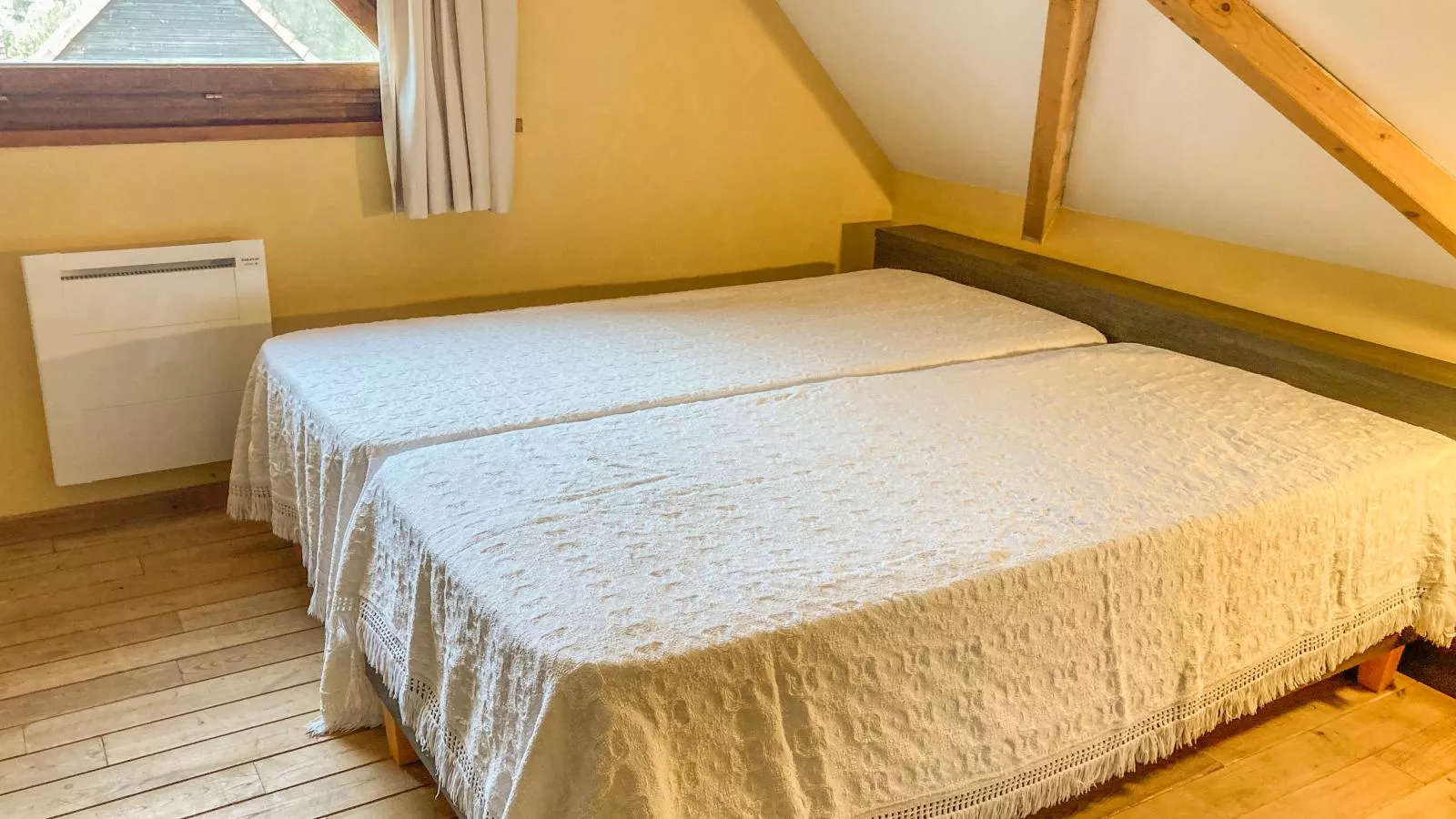 Lac Bleu 25-Bedroom