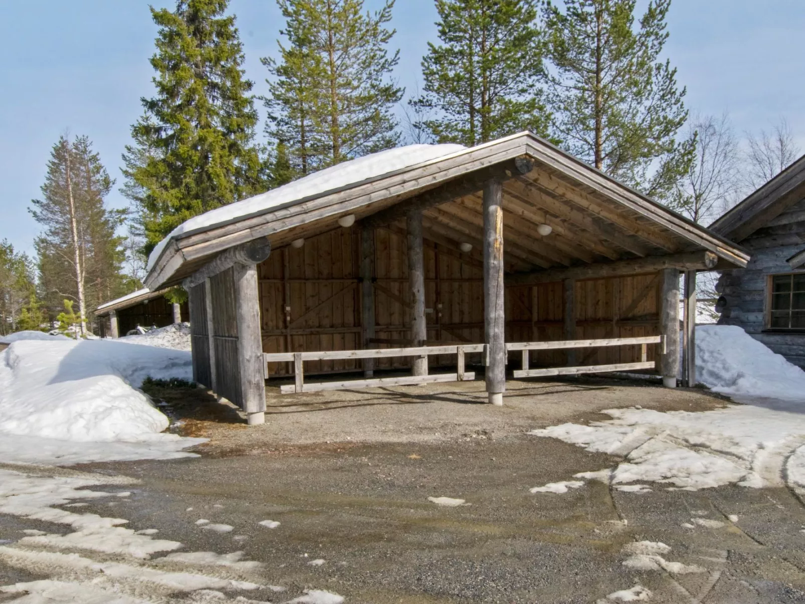 Saaruantupa-Draußen