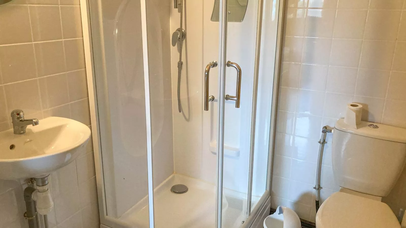 Lac Bleu 25-Bathroom