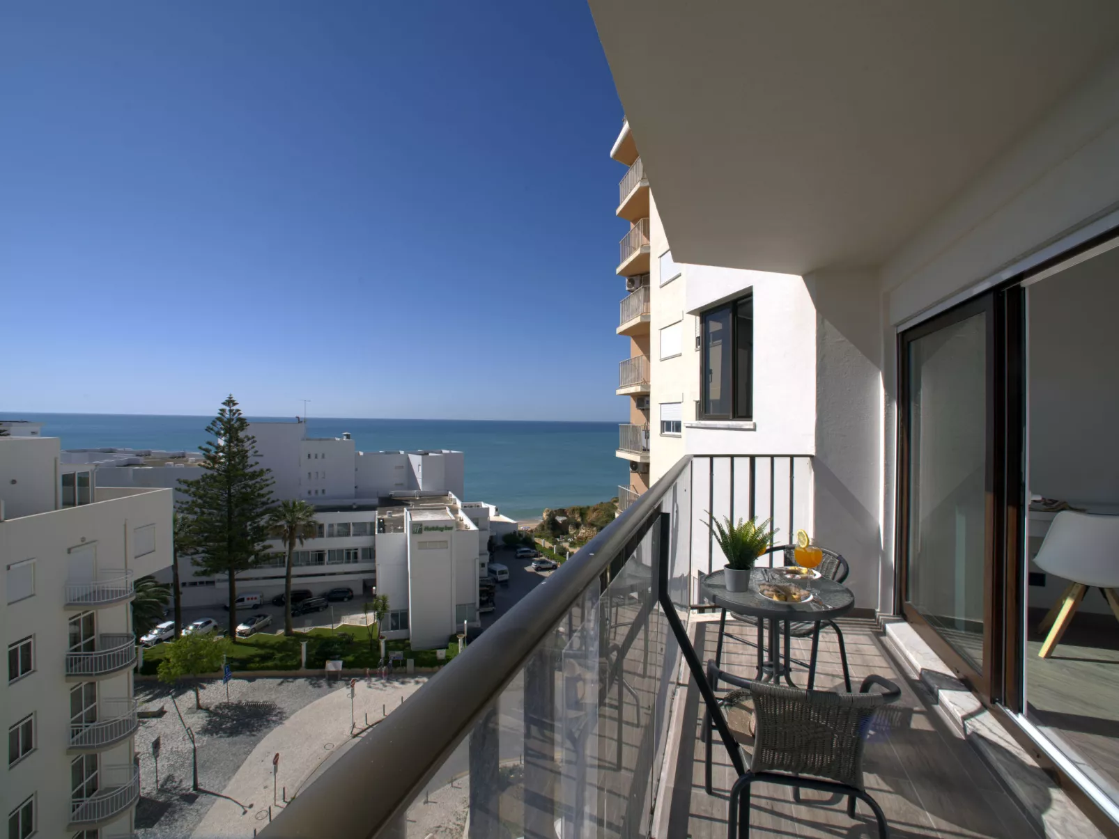 Lovely Sea View-Inside