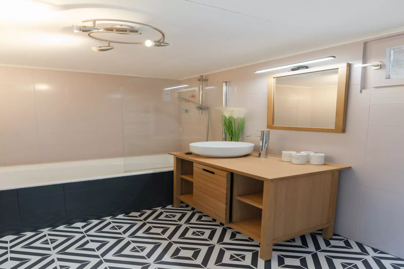 KER HIR - Landunvez-Salle de bain